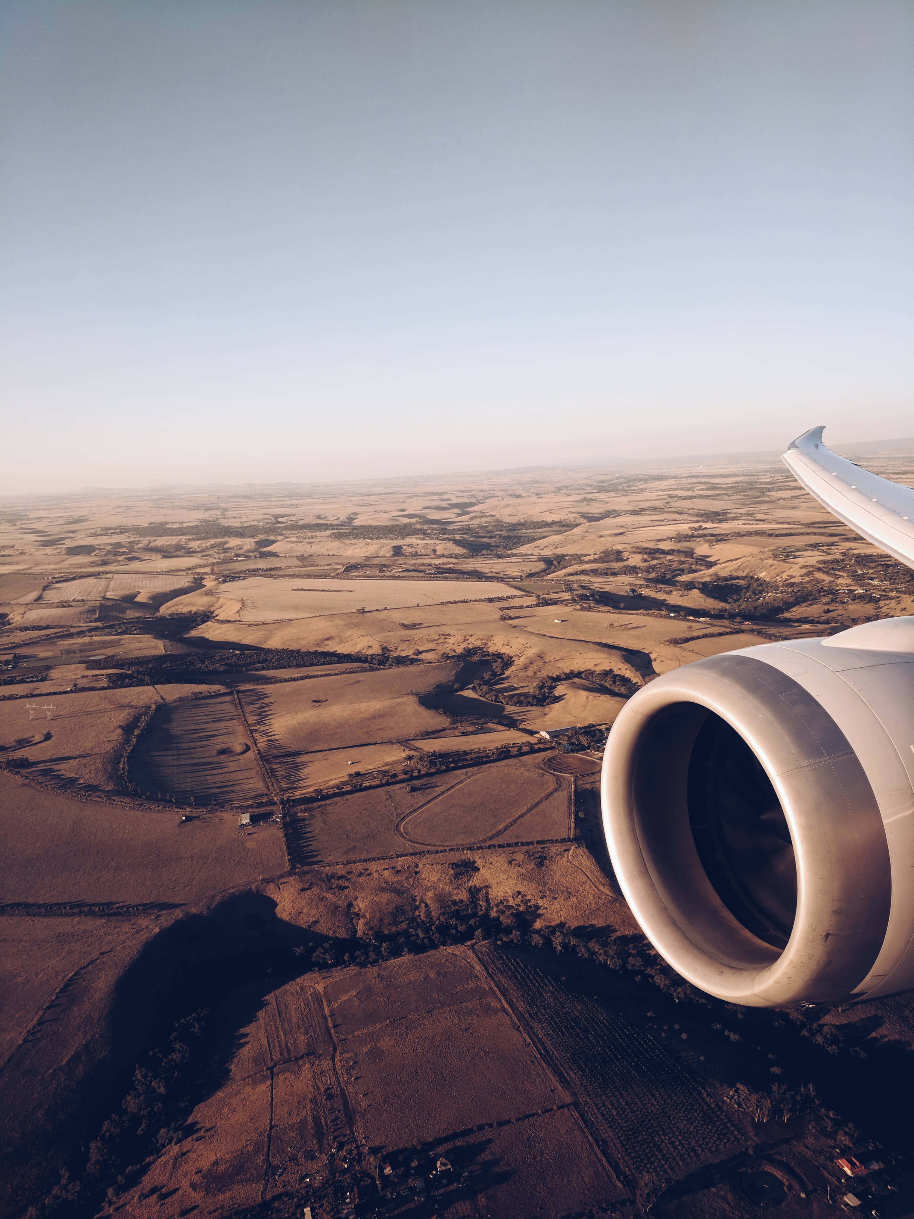 พื้นหลัง 4K Microsoft Flight Simulator มุมมองจากหน้าต่างเครื่องบิน วอลเปเปอร์