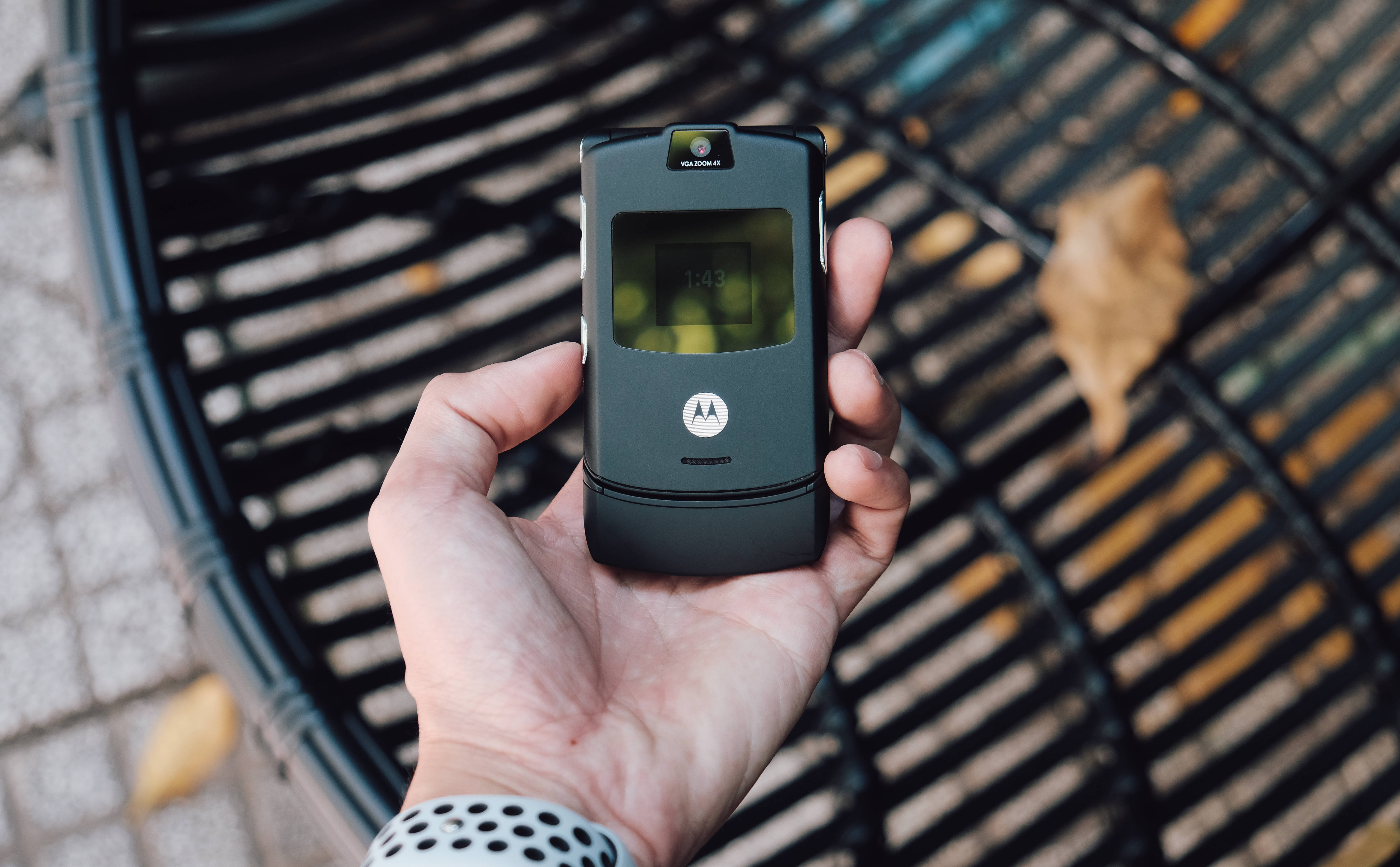 Black Flip Motorola วอลเปเปอร์