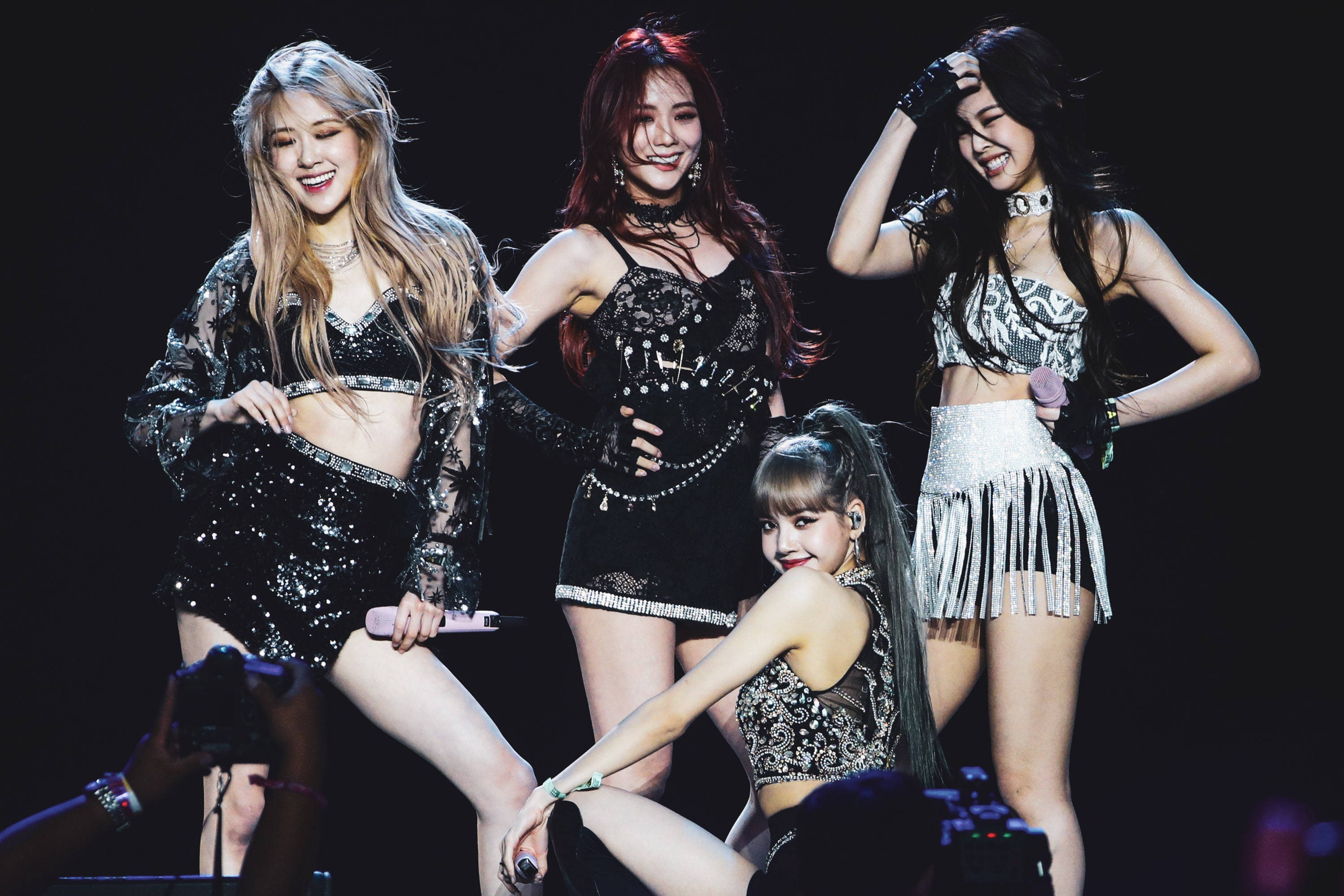 ภาพพื้นหลัง Blackpink บนเวทีแบบเป็นธรรมชาติ วอลเปเปอร์