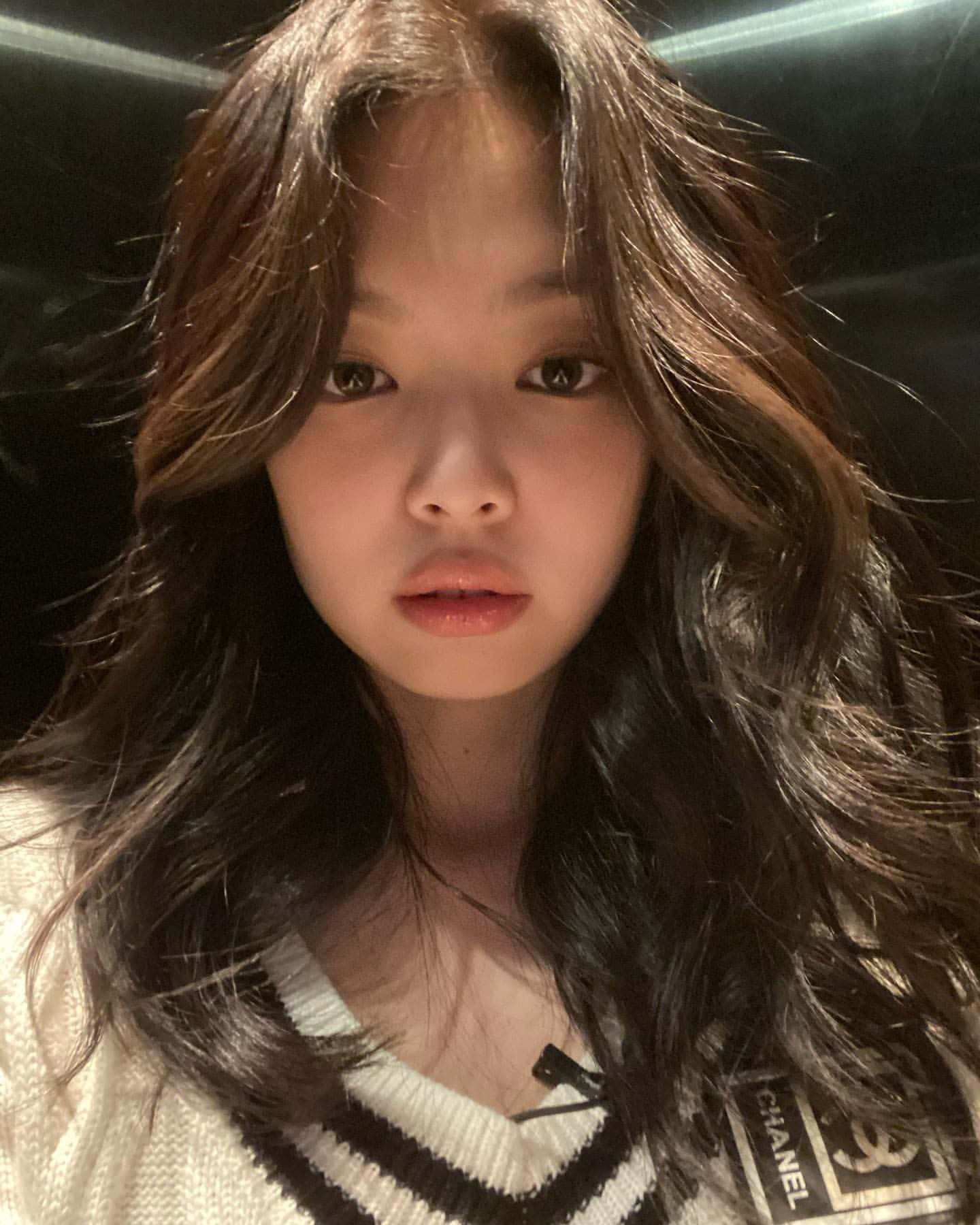 ภาพเซลฟี่ของเจนนี่ Blackpink วอลเปเปอร์