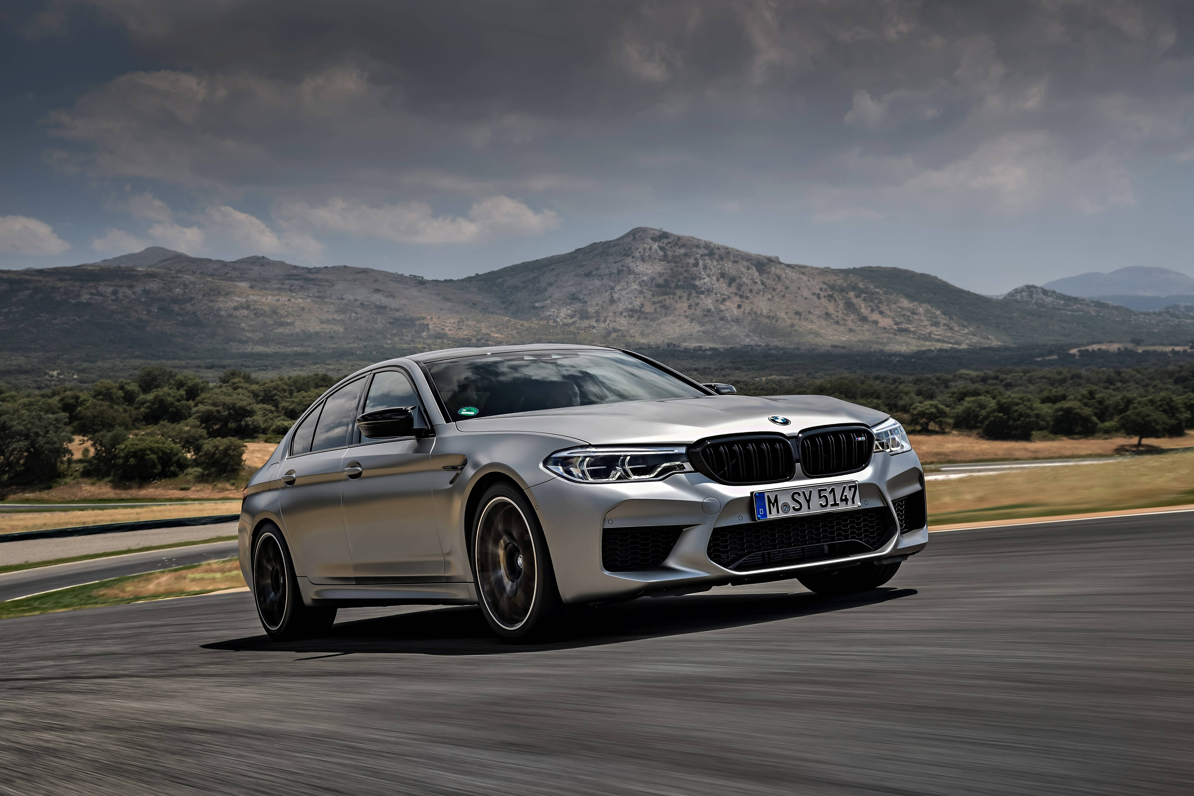 สุดยอดเครื่องยนต์แห่งการขับขี่ - วอลเปเปอร์เดสก์ท็อป BMW HD วอลเปเปอร์