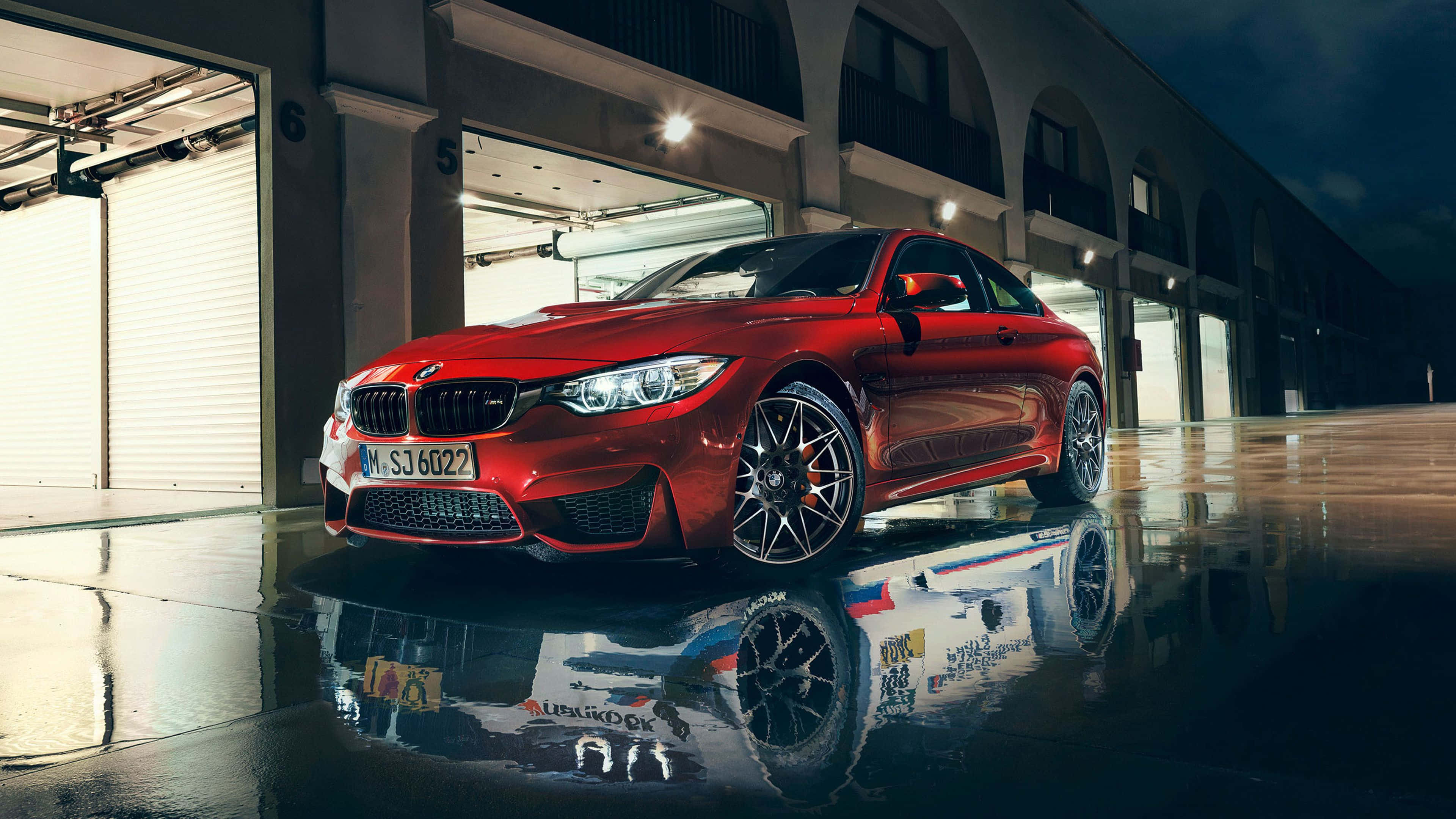 BMW สีแดงขาวสุดเท่ วอลเปเปอร์