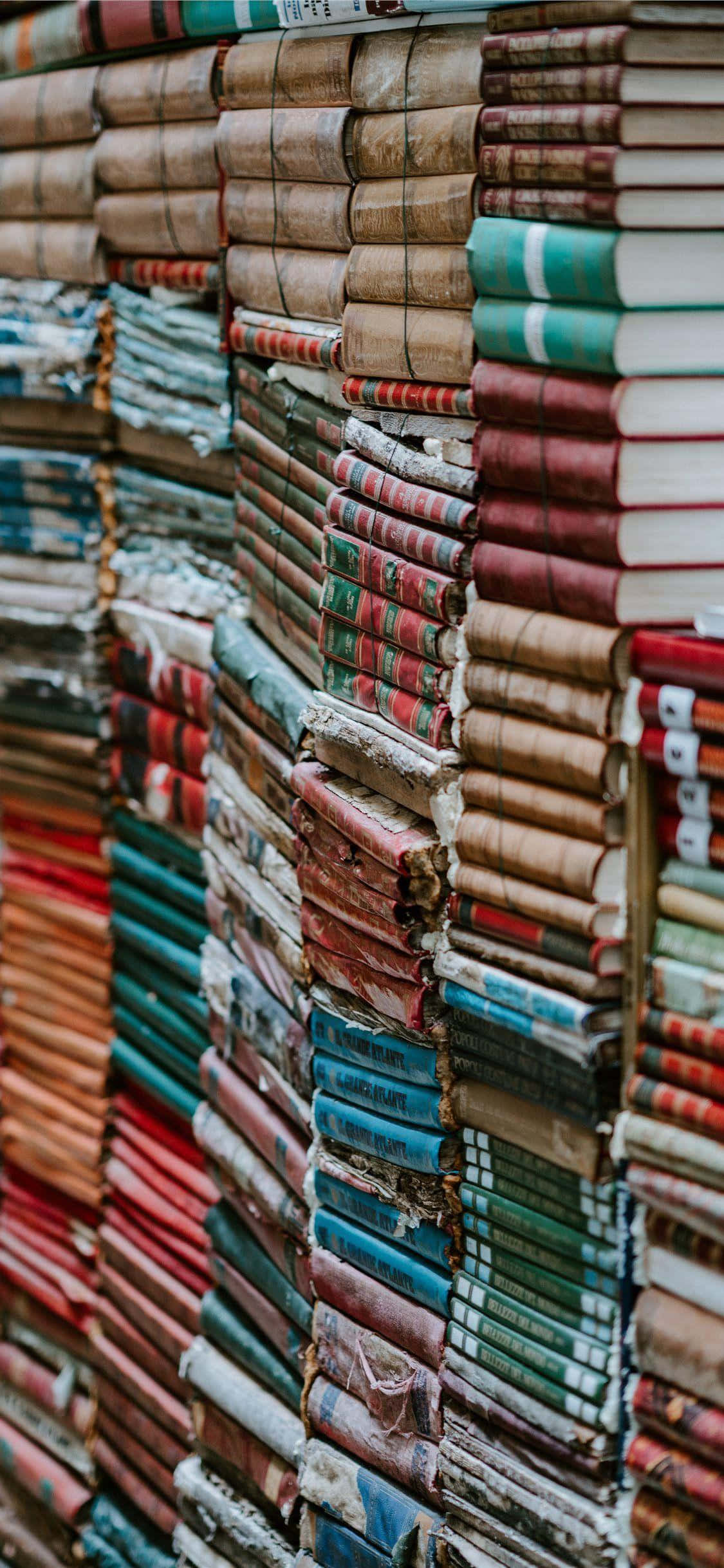 สำรวจไอเดียใหม่ๆ ด้วย Books iPhone วอลเปเปอร์