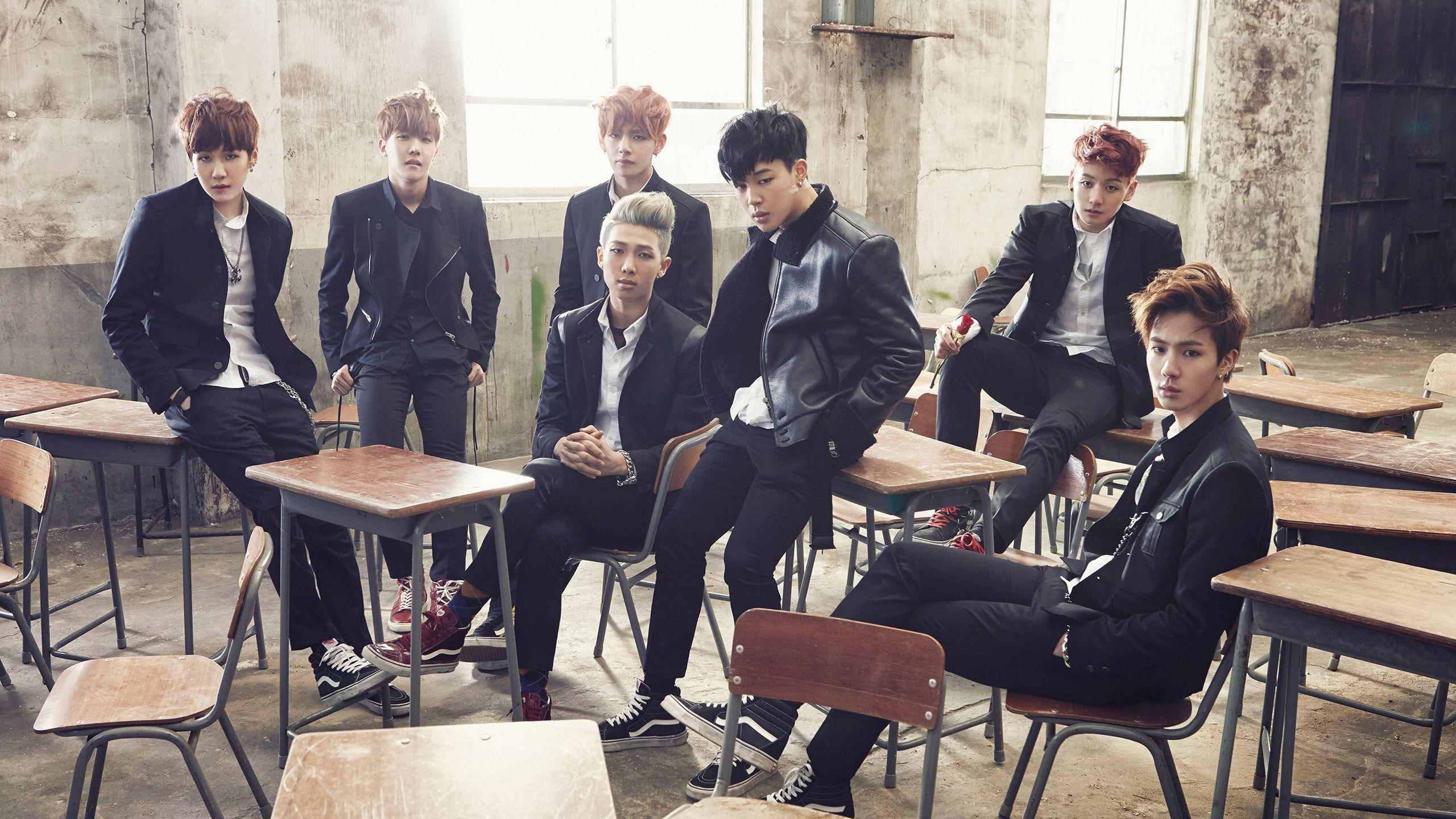 พื้นหลังเดสก์ท็อป BTS ฉากเพลง "Boy In Luv" วอลเปเปอร์