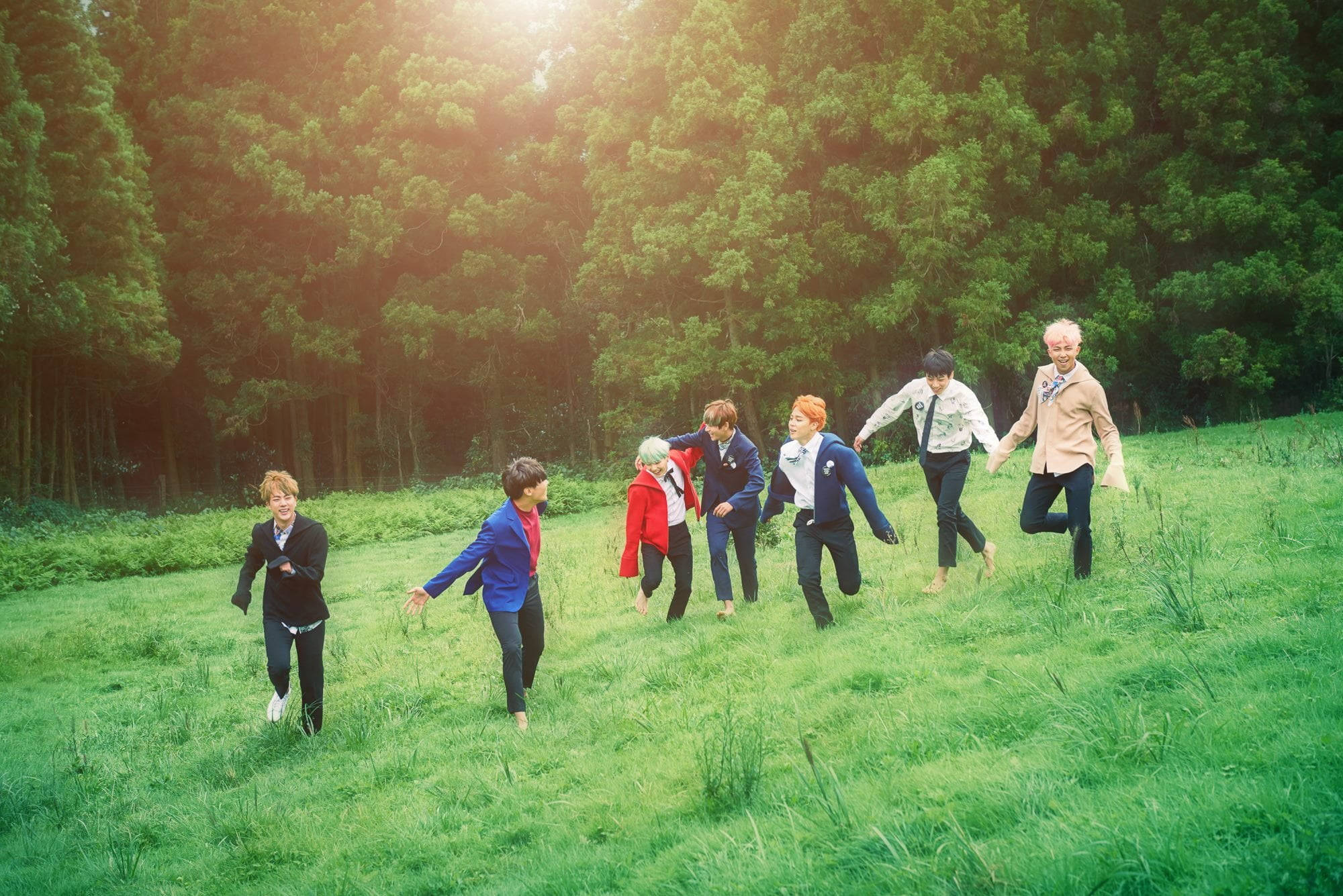 วอลเปเปอร์สุดเท่ BTS สมัย HYYH สำหรับแล็ปท็อป วอลเปเปอร์