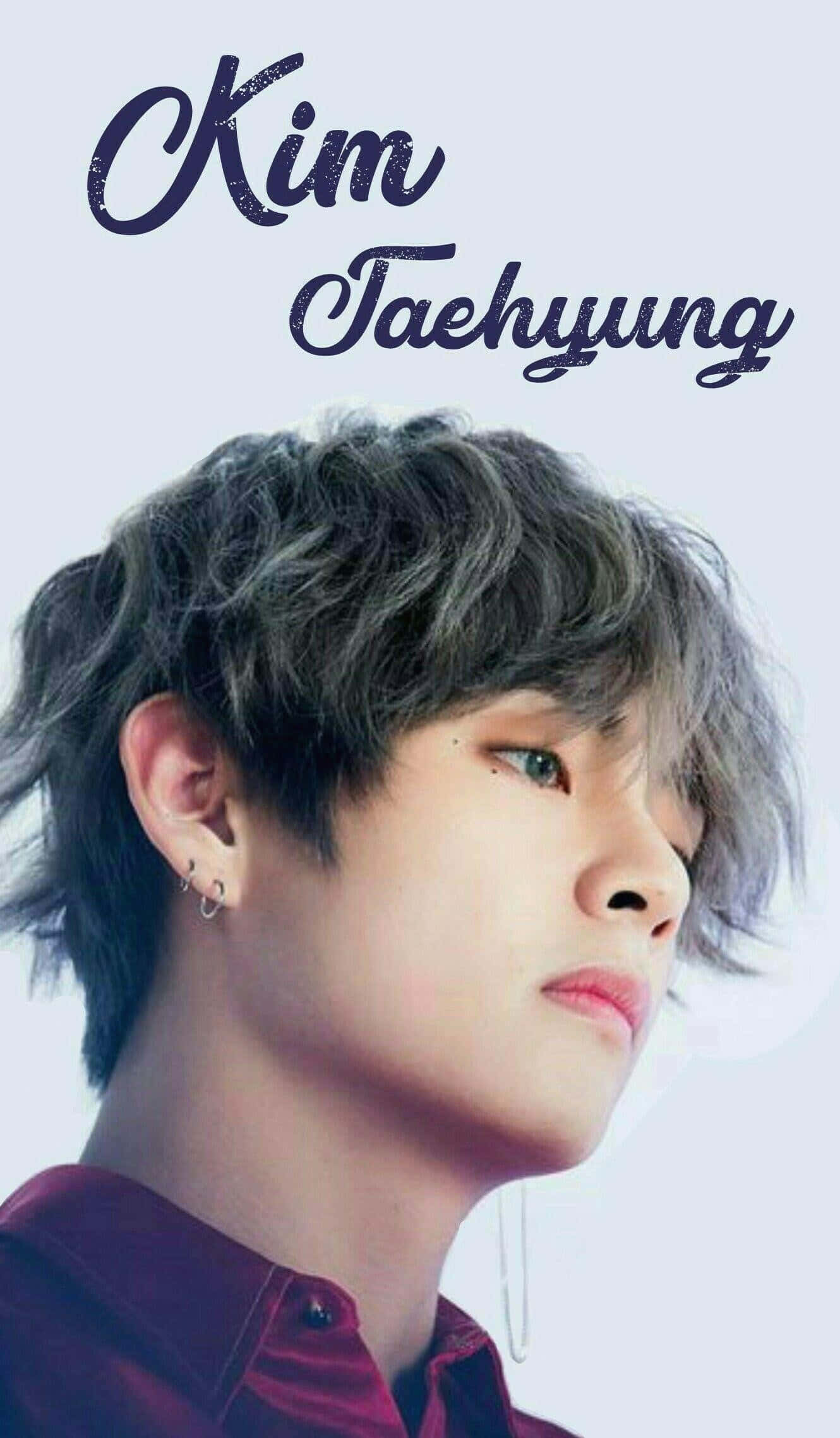 Bts V เปล่งประกายด้วยพลังดาวที่โดดเด่นในภาพพอร์ตเทรตนี้ วอลเปเปอร์
