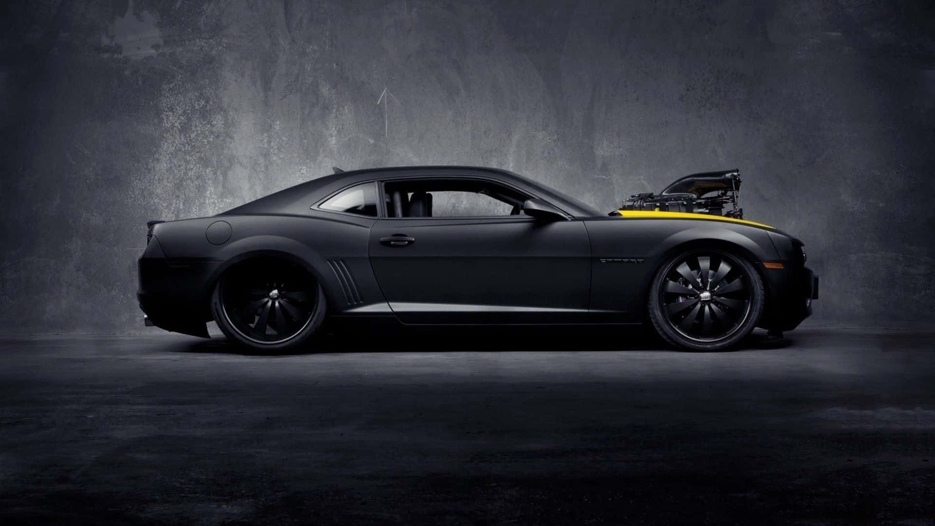 รถ Chevrolet Camaro สีดำ 4K วอลเปเปอร์