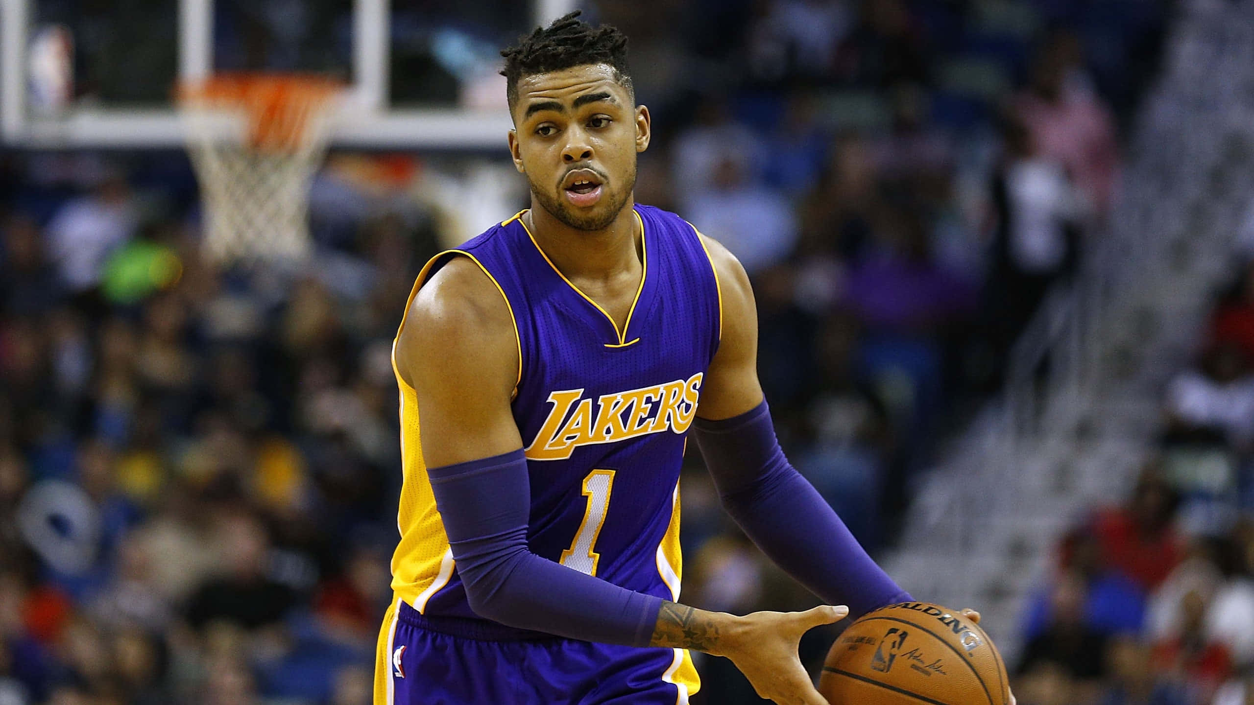 D'Angelo Russell มองไปด้านข้าง วอลเปเปอร์