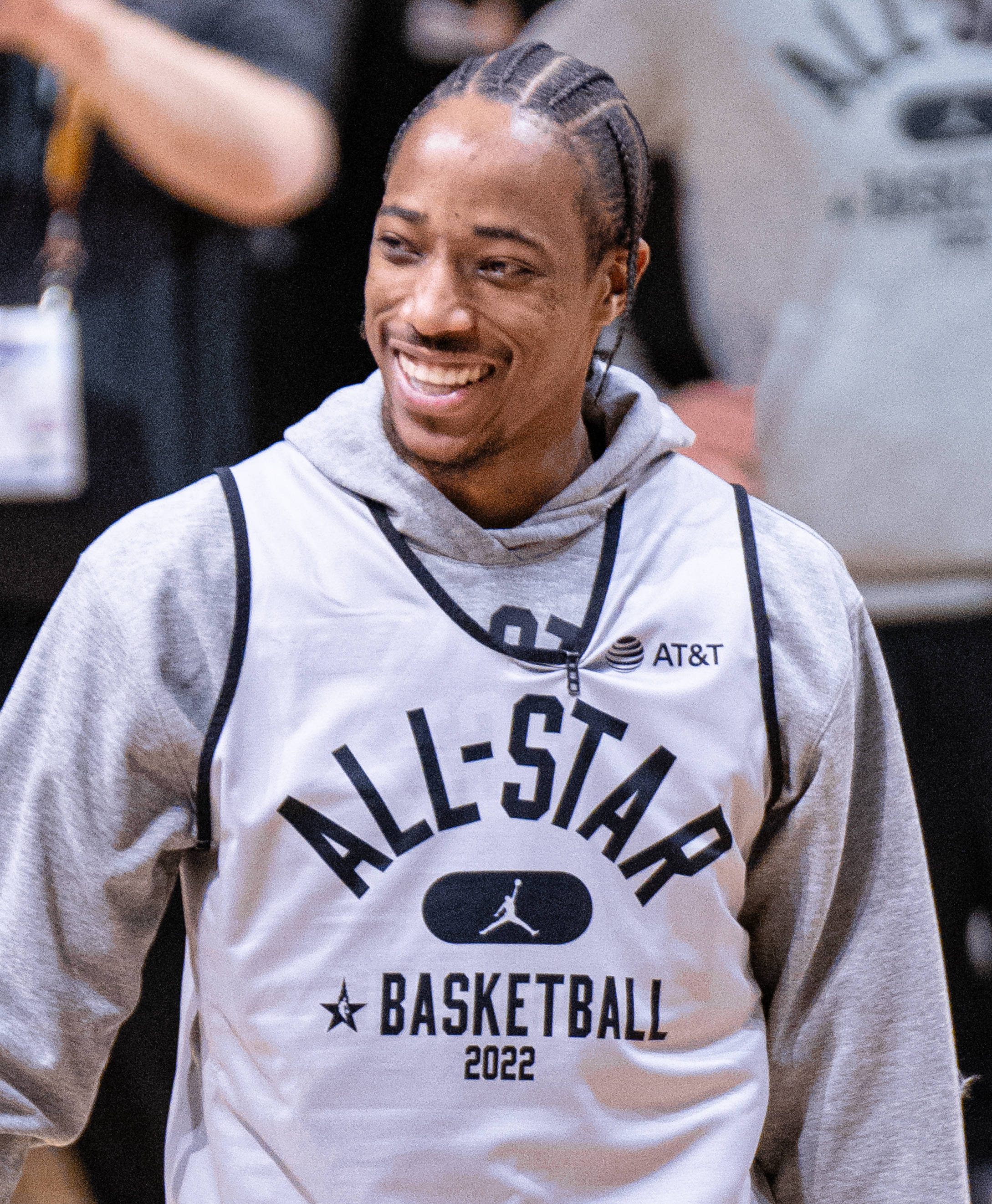 Demar Derozan ยิ้มพร้อมผมเปีย วอลเปเปอร์