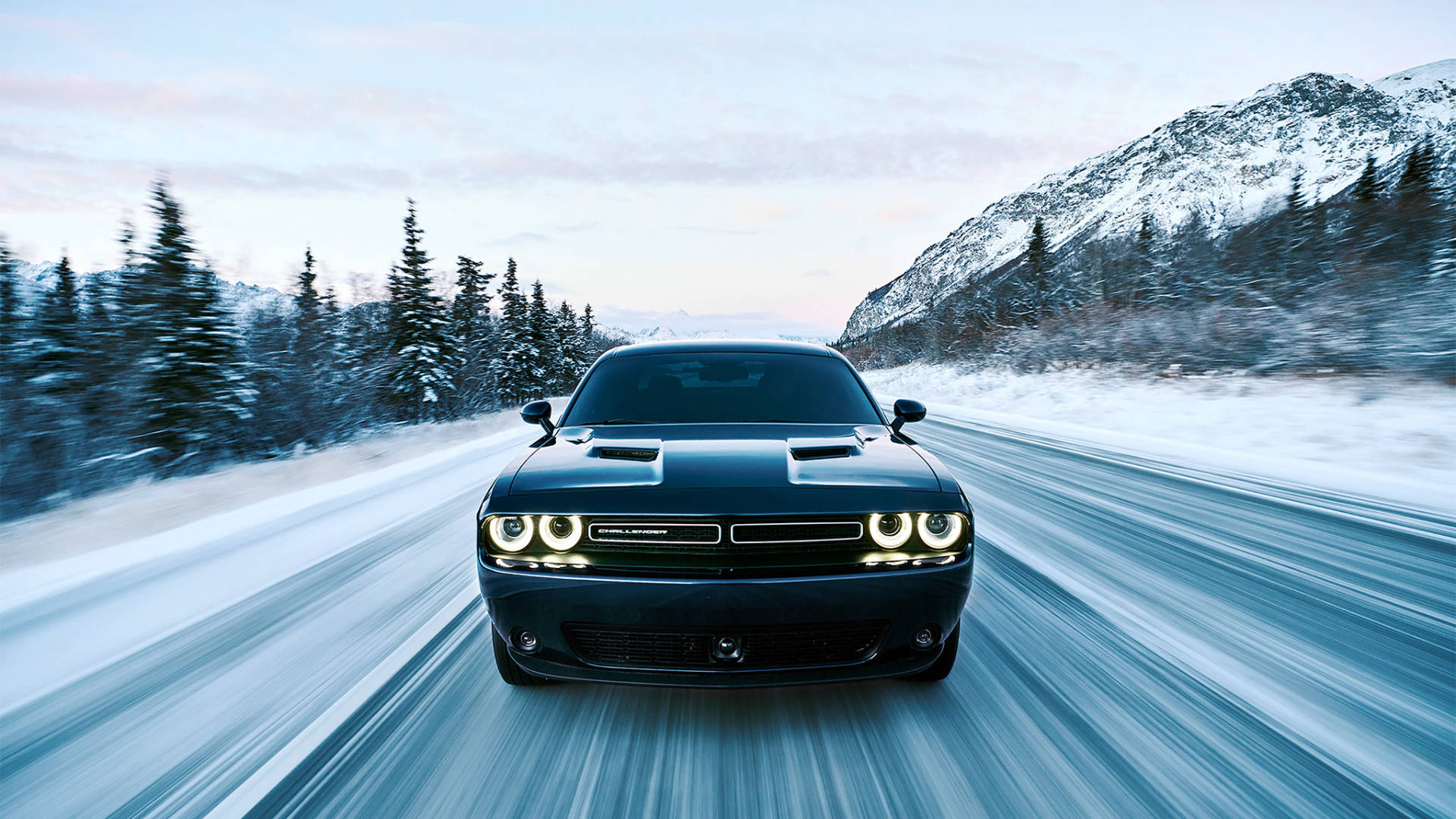 Dodge Challenger สีน้ำเงิน ปี 2017 ฤดูหนาว — รถยนต์ วอลเปเปอร์