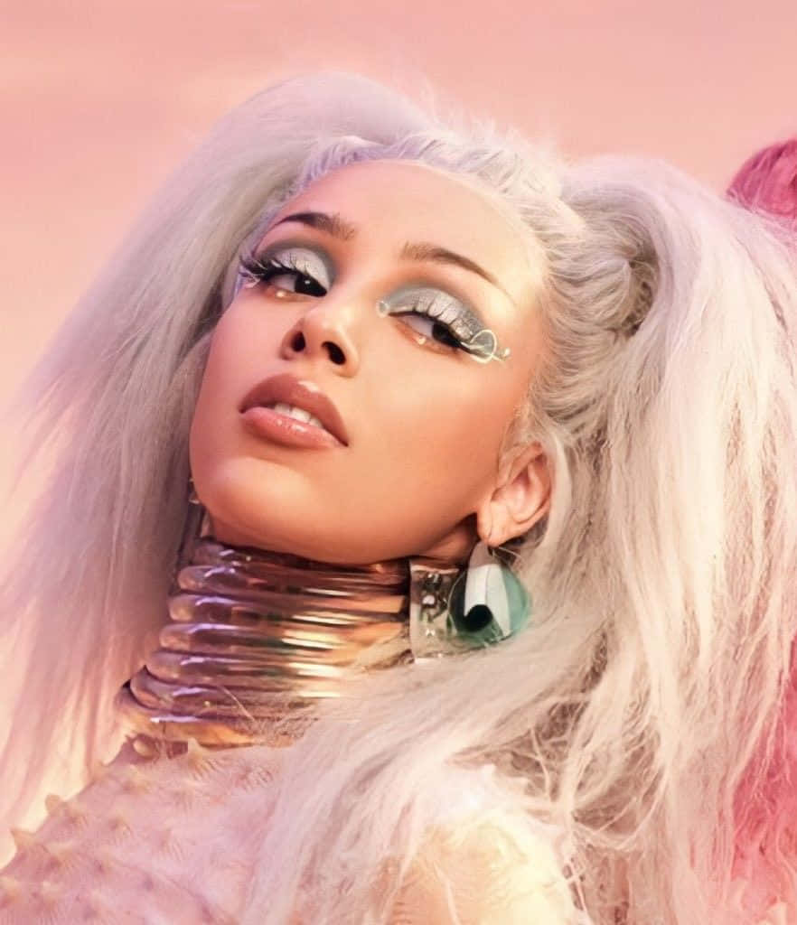 Doja Cat นำเสนอสไตล์อันเป็นเอกลักษณ์ของเธอบนเวที วอลเปเปอร์