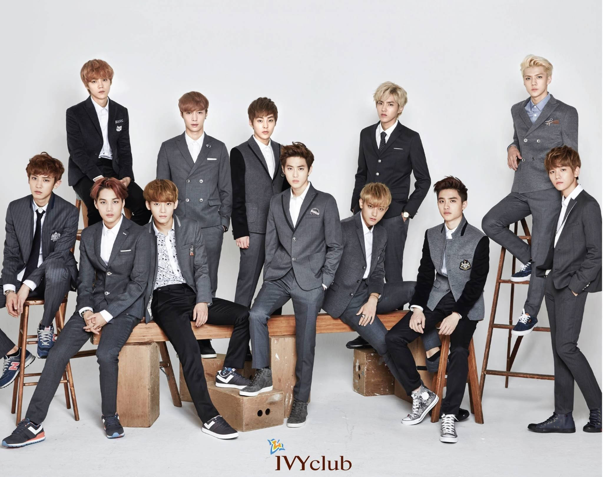 EXO ในชุดยูนิฟอร์ม Ivy Club วอลเปเปอร์