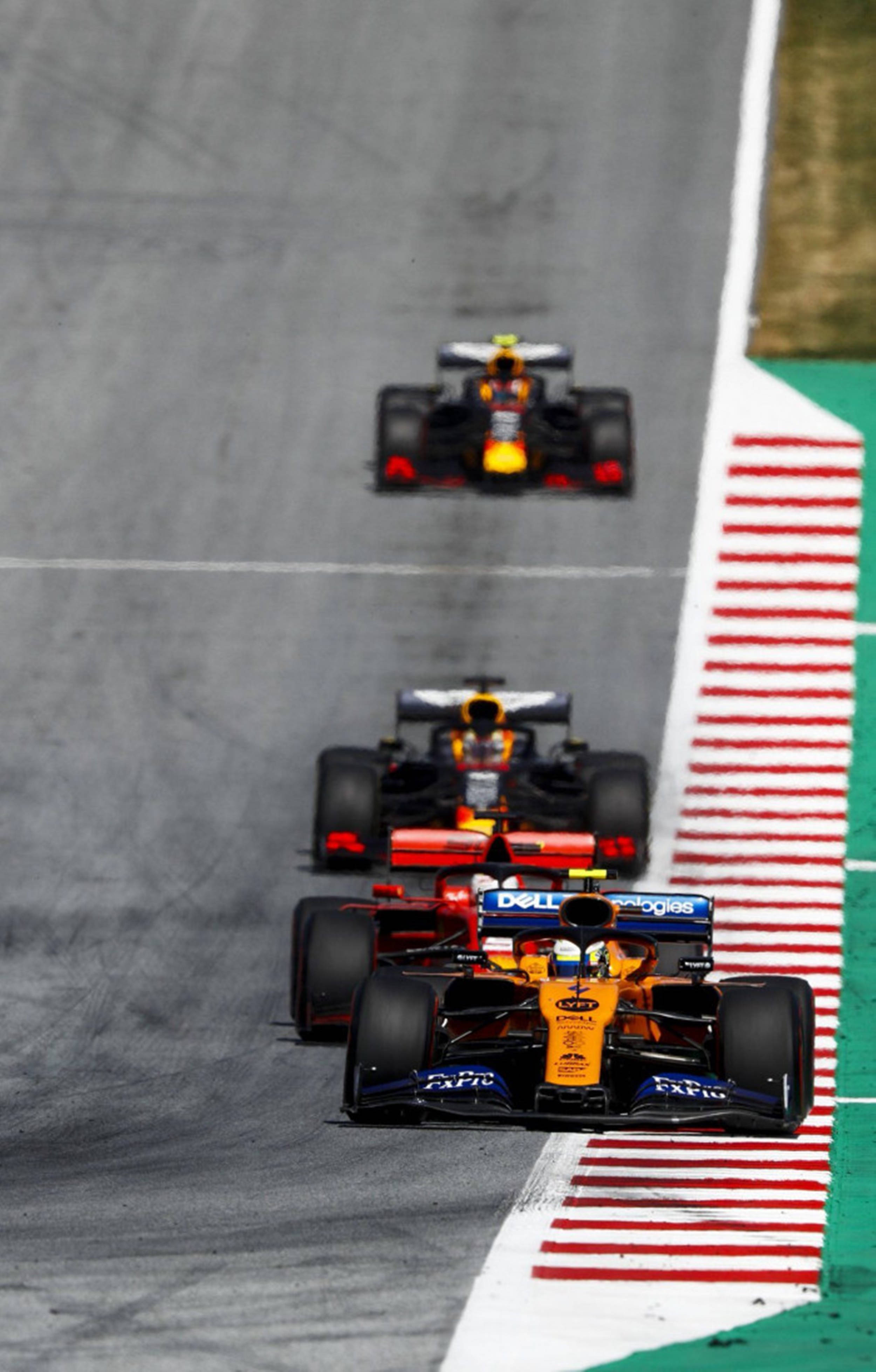 ความเร้าใจแห่งความเร็ว - F1 Phone ในปฏิบัติการ วอลเปเปอร์