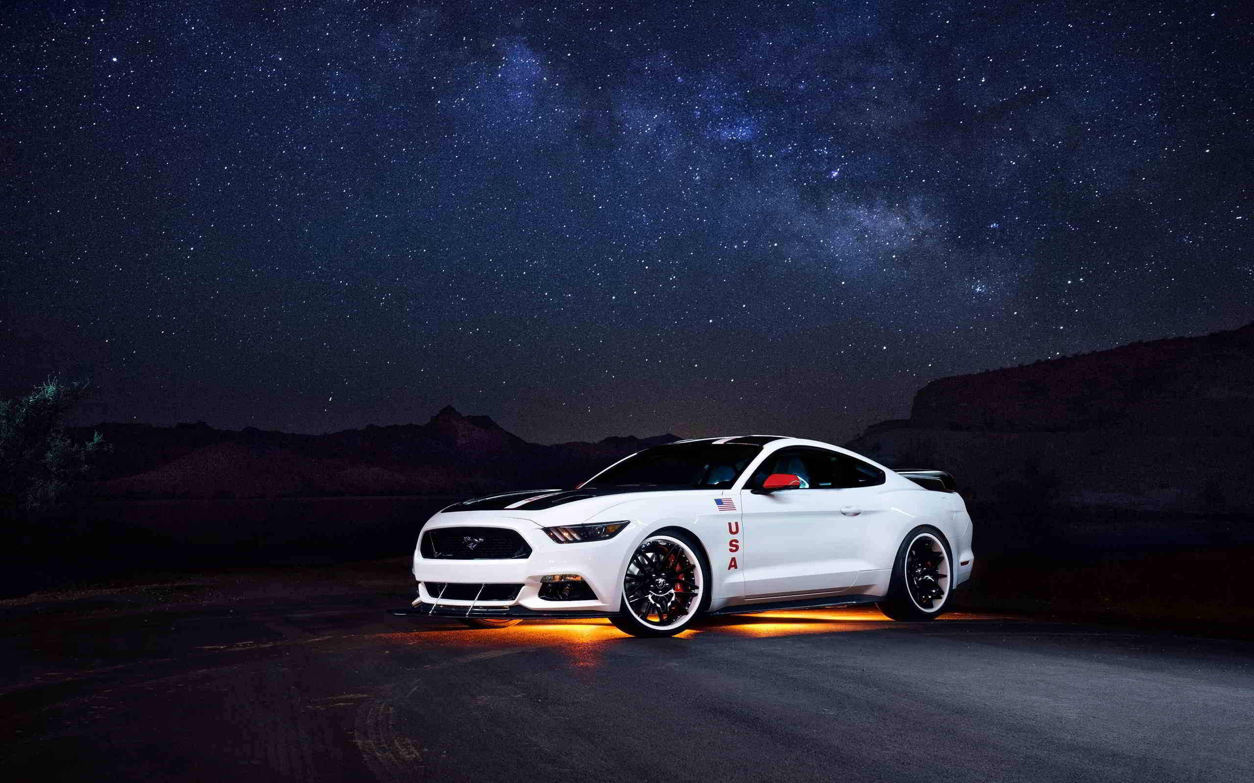 รถเท่ สีขาว Ford Mustang วอลเปเปอร์