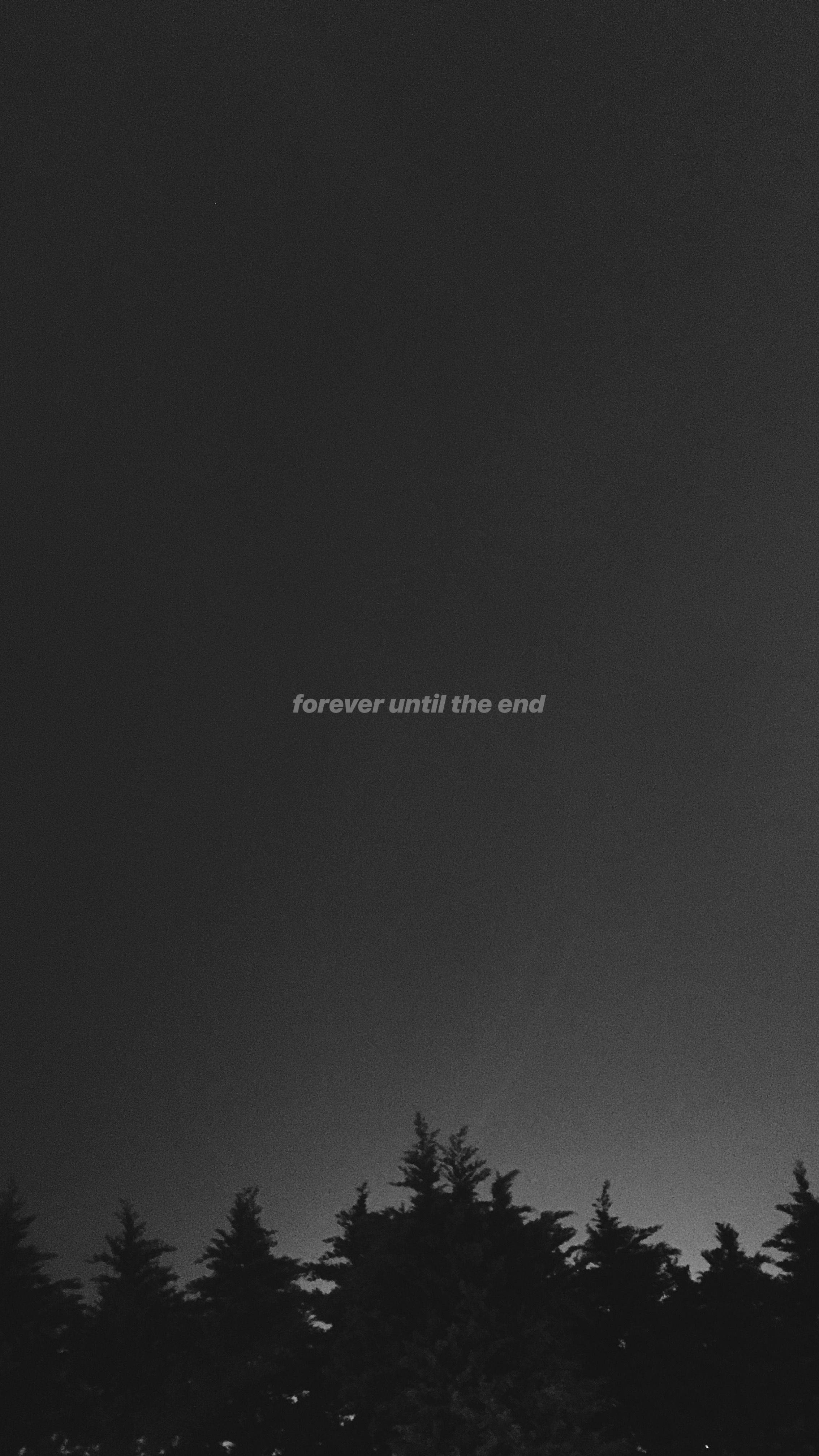 Forever Quote iPhone สีเทาเข้ม วอลเปเปอร์
