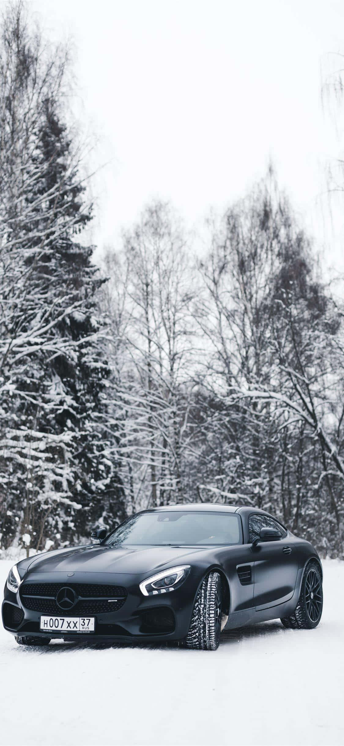 พื้นหลังสีดำหิมะ GT iPhone Xs Mercedes Amg วอลเปเปอร์
