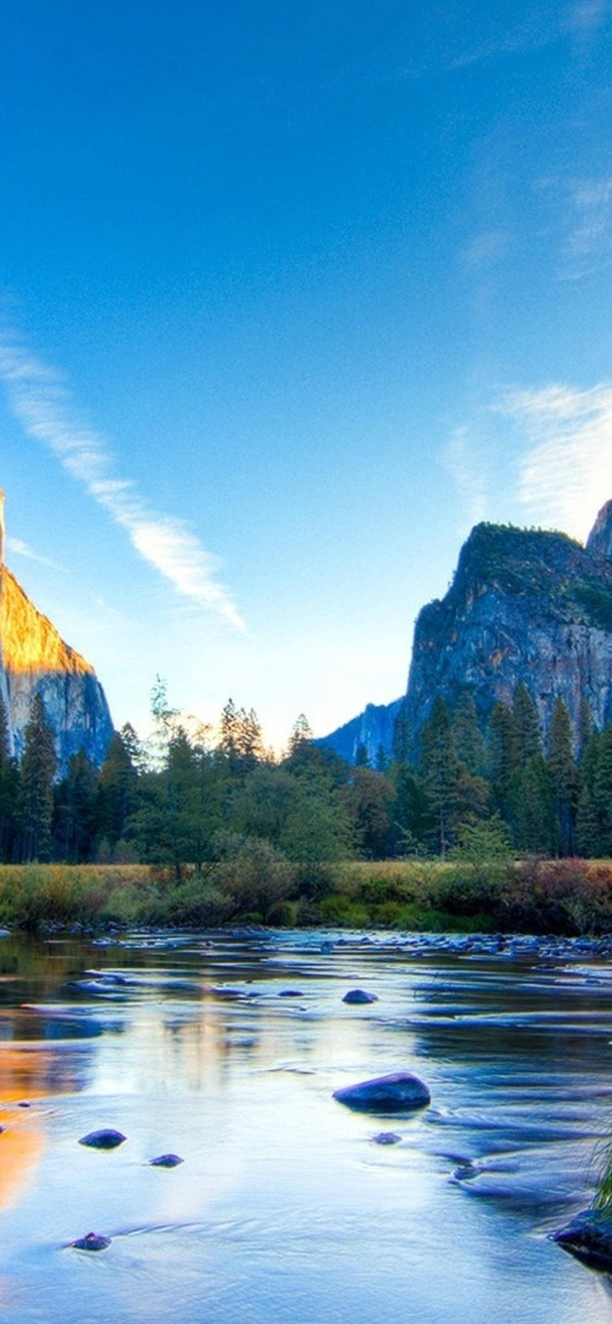 ภาพของ Half Dome ในอุทยานแห่งชาติ Yosemite จาก iPhone วอลเปเปอร์