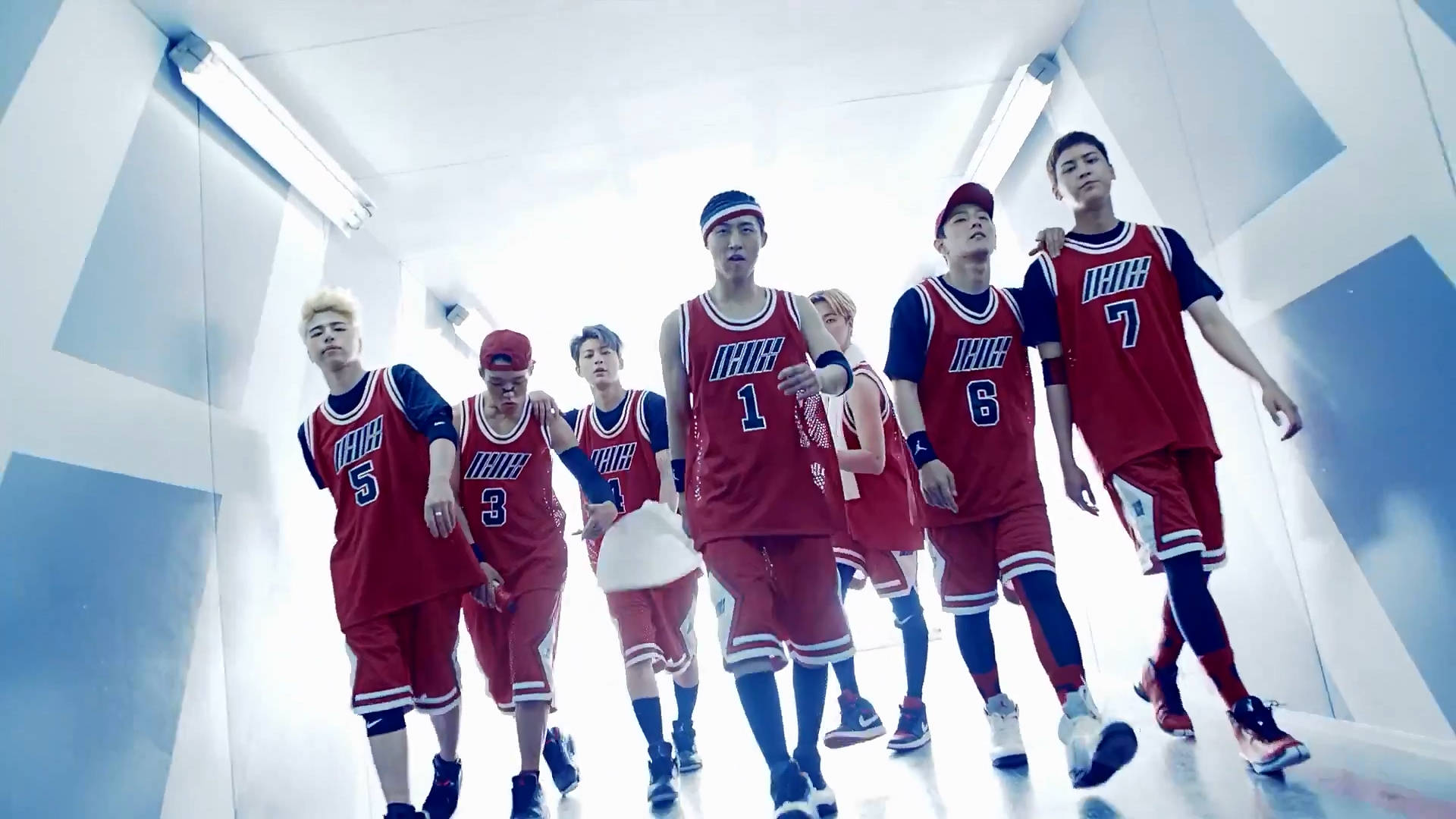 iKON ในเสื้อเจอร์ซีย์ วอลเปเปอร์
