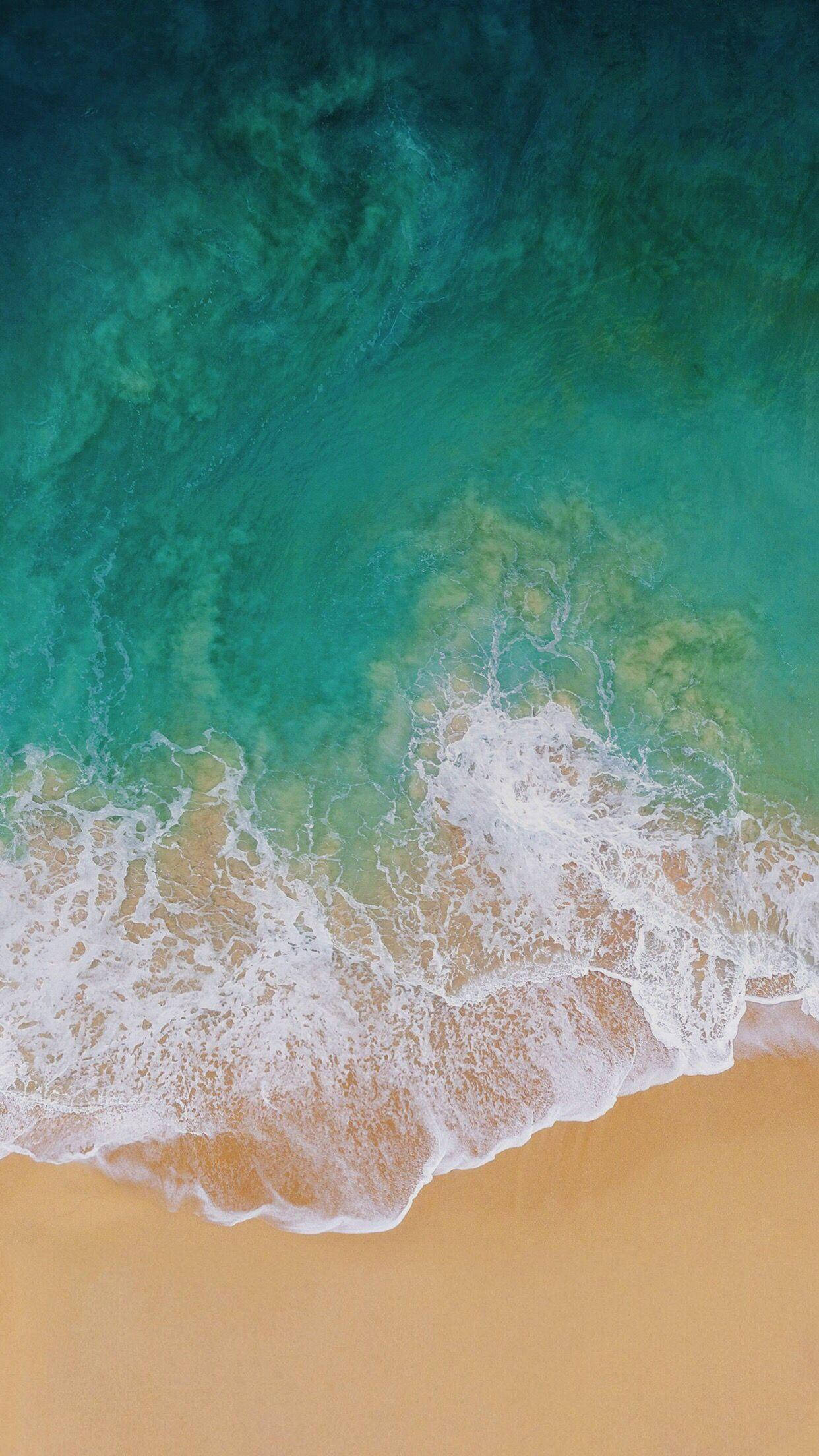 iPad Pro มุมสูงคลื่นซัดฝั่ง วอลเปเปอร์