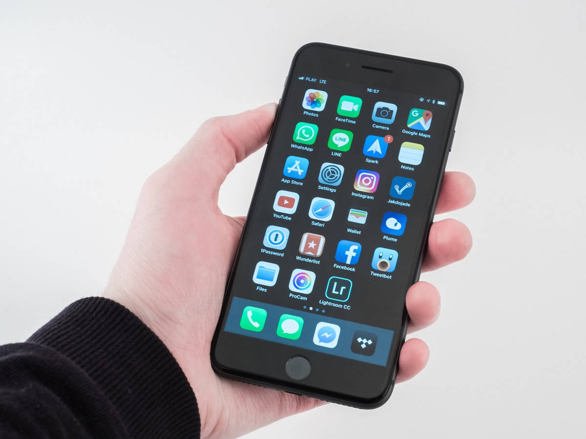 หน้าจอ iPhone 8 วอลเปเปอร์