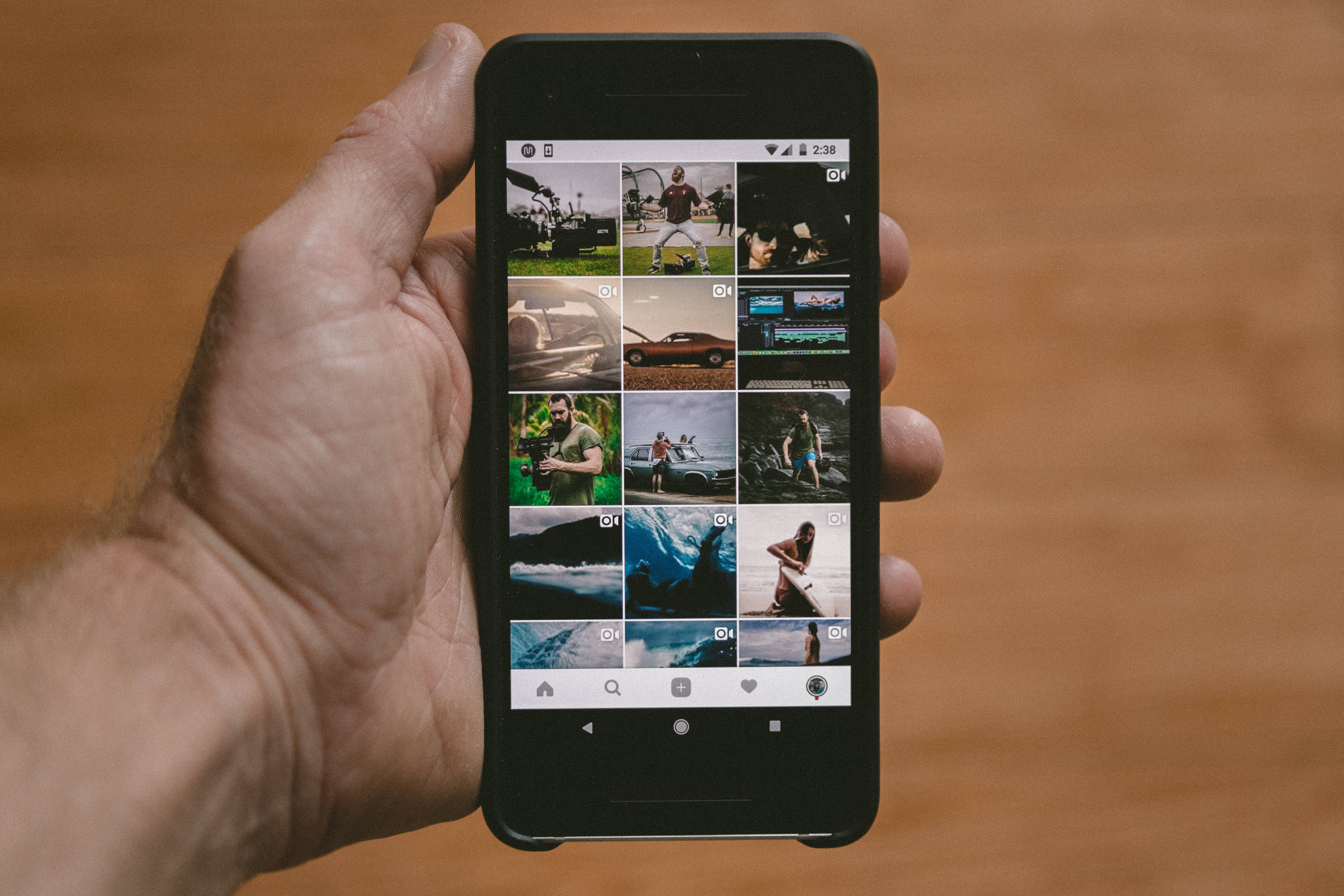 iPhone XR สุดหรูและทันสมัย วอลเปเปอร์
