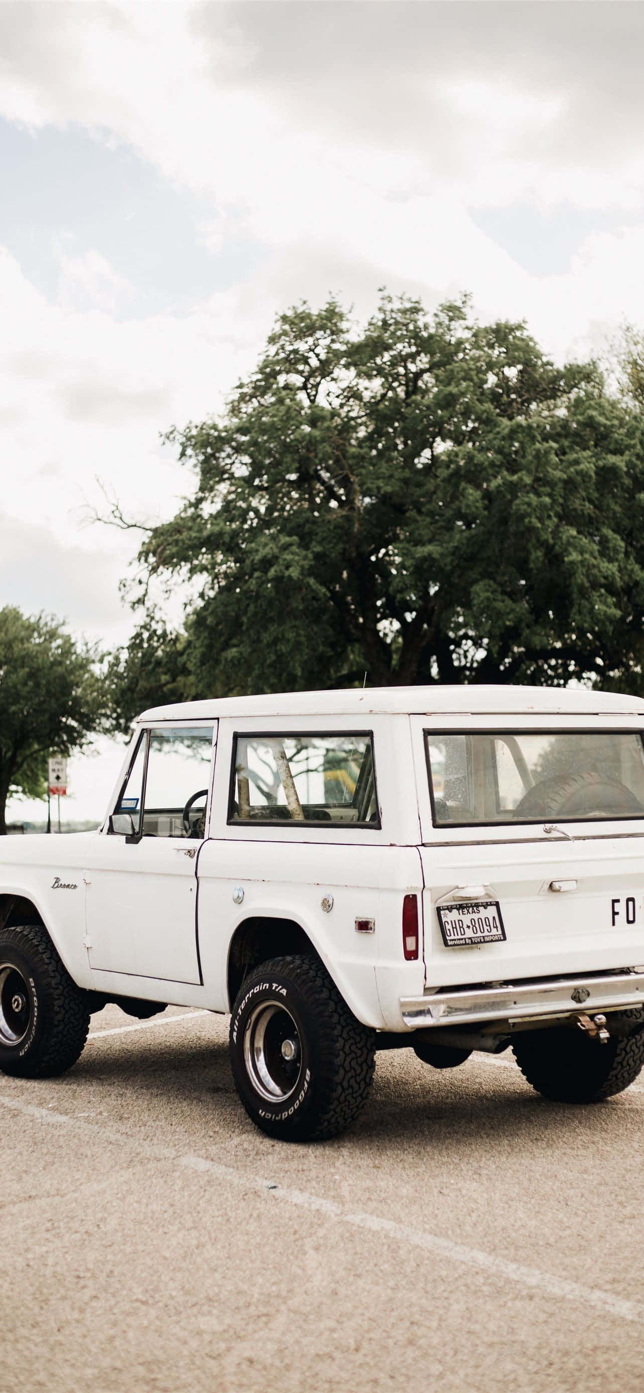 พื้นหลัง iPhone XS Max Project Cars 2 Ford Bronco สีขาว วอลเปเปอร์