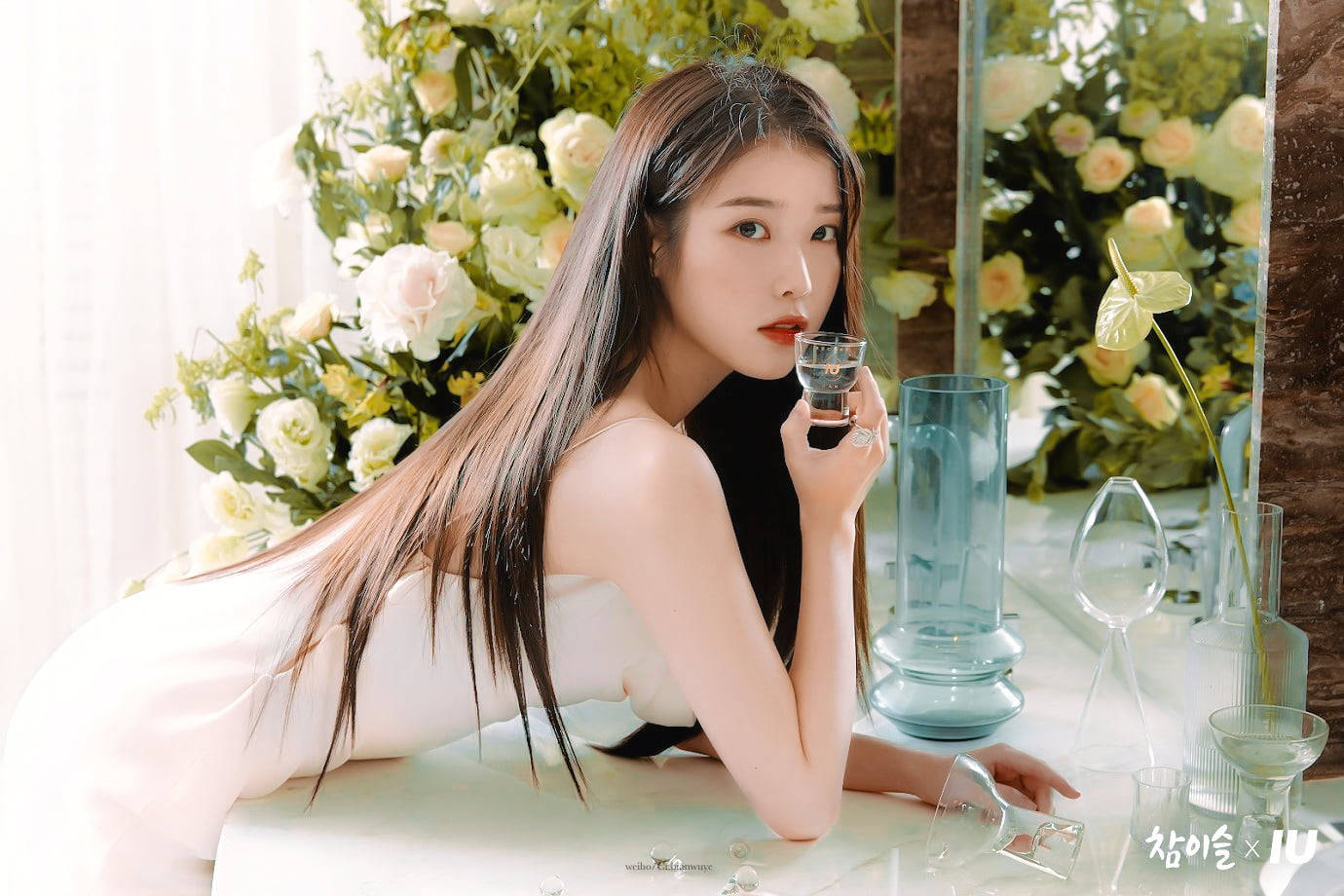 IU โว้กเกาหลี นิตยสาร วอลเปเปอร์