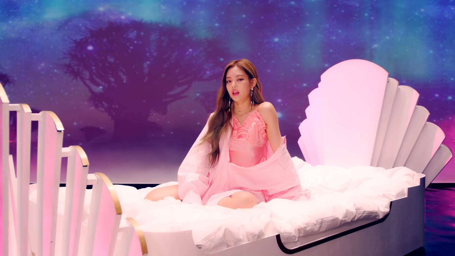 เจนนี่จากวง K-pop Blackpink ในมิวสิควิดีโอ As If It's Your Last วอลเปเปอร์