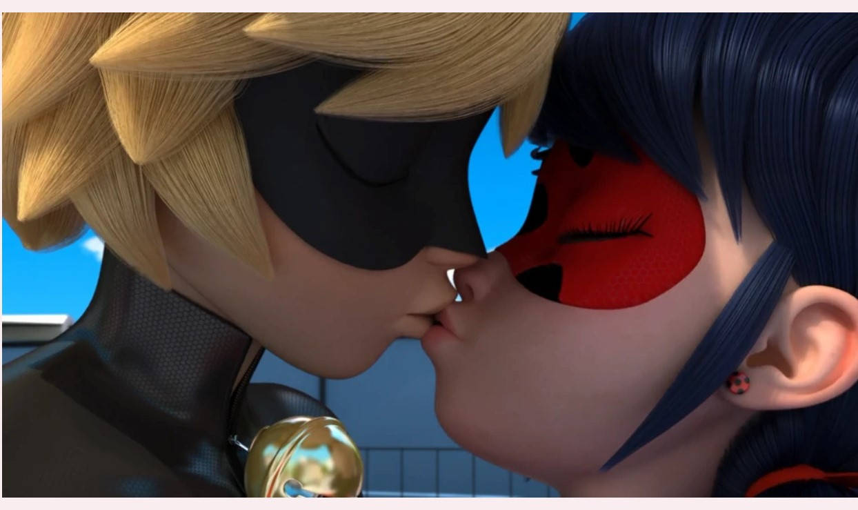 Ladybug และ Cat Noir จูบโรแมนติก วอลเปเปอร์