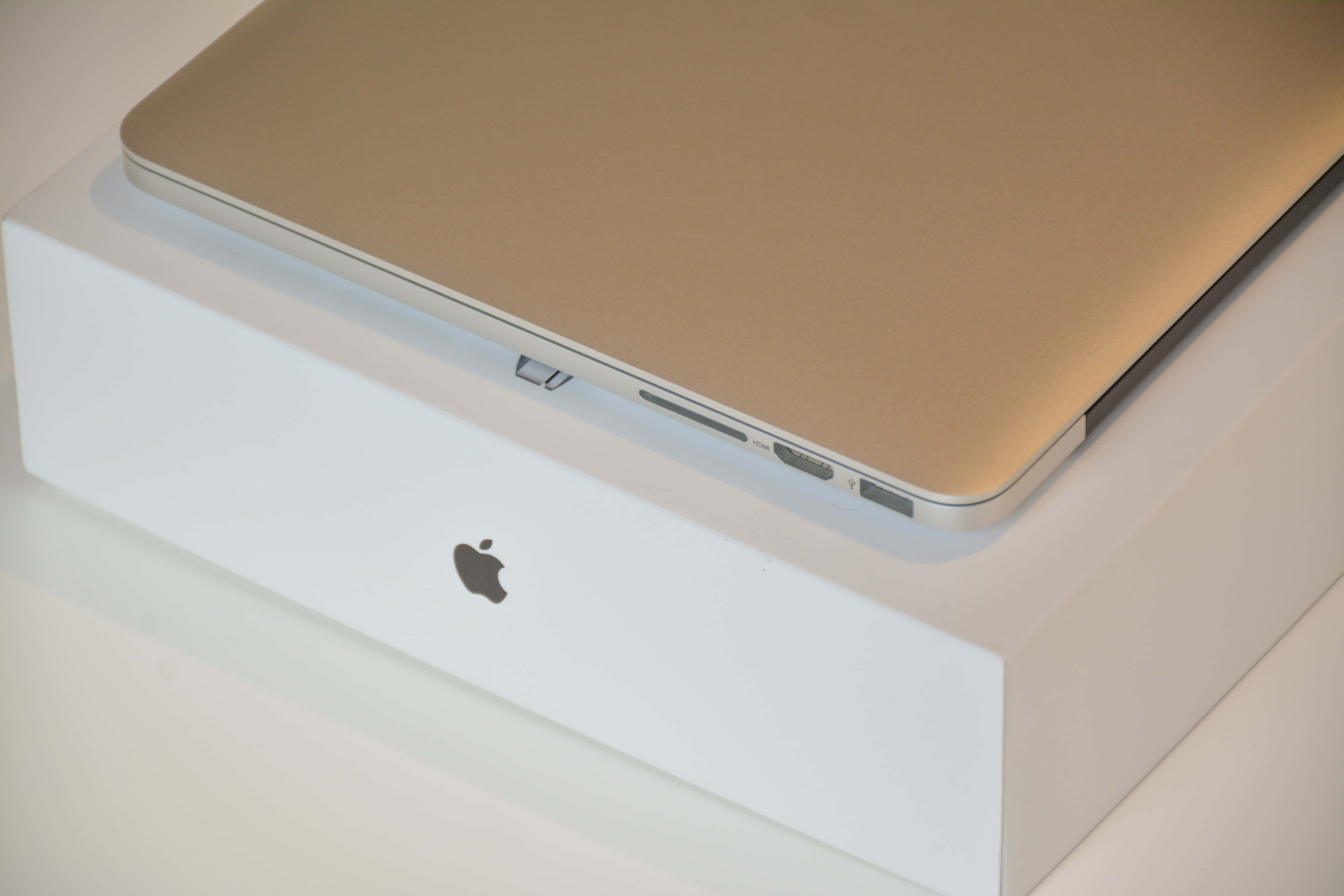 Macbook สวยงามมีสไตล์ วอลเปเปอร์