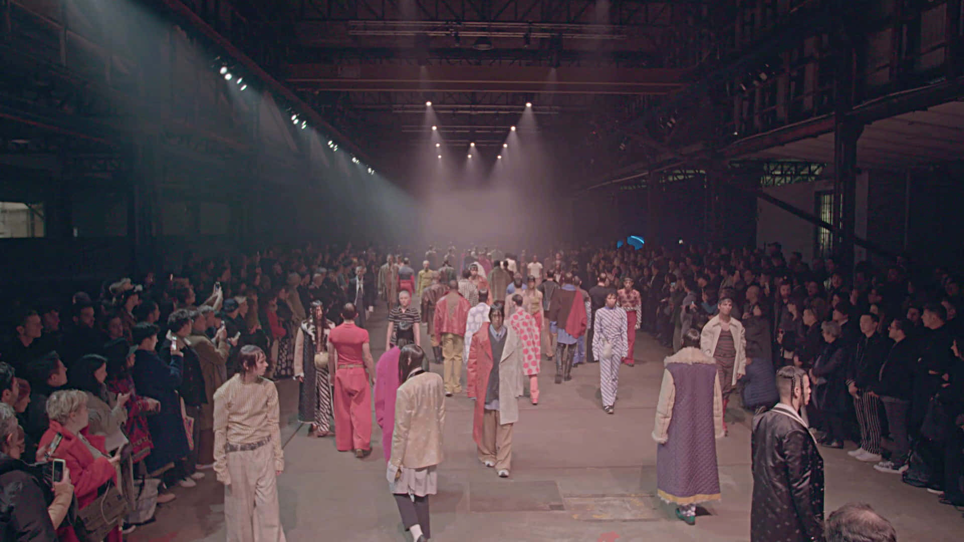 คอลเลกชันผู้ชาย Marni ในงาน Milan Fashion Week วอลเปเปอร์