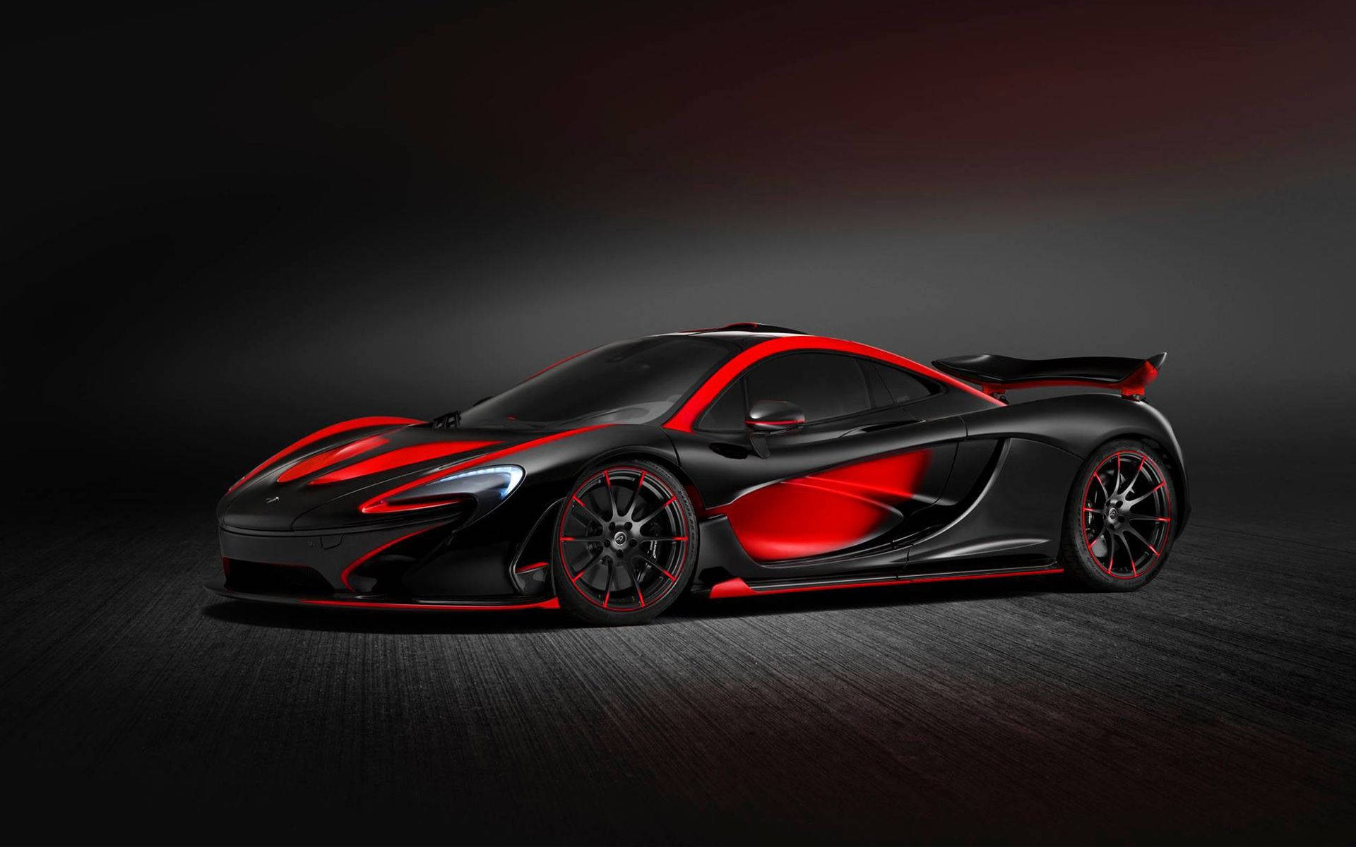 รถ McLaren P1 สีแดง ดำ เทา สุดเท่ วอลเปเปอร์