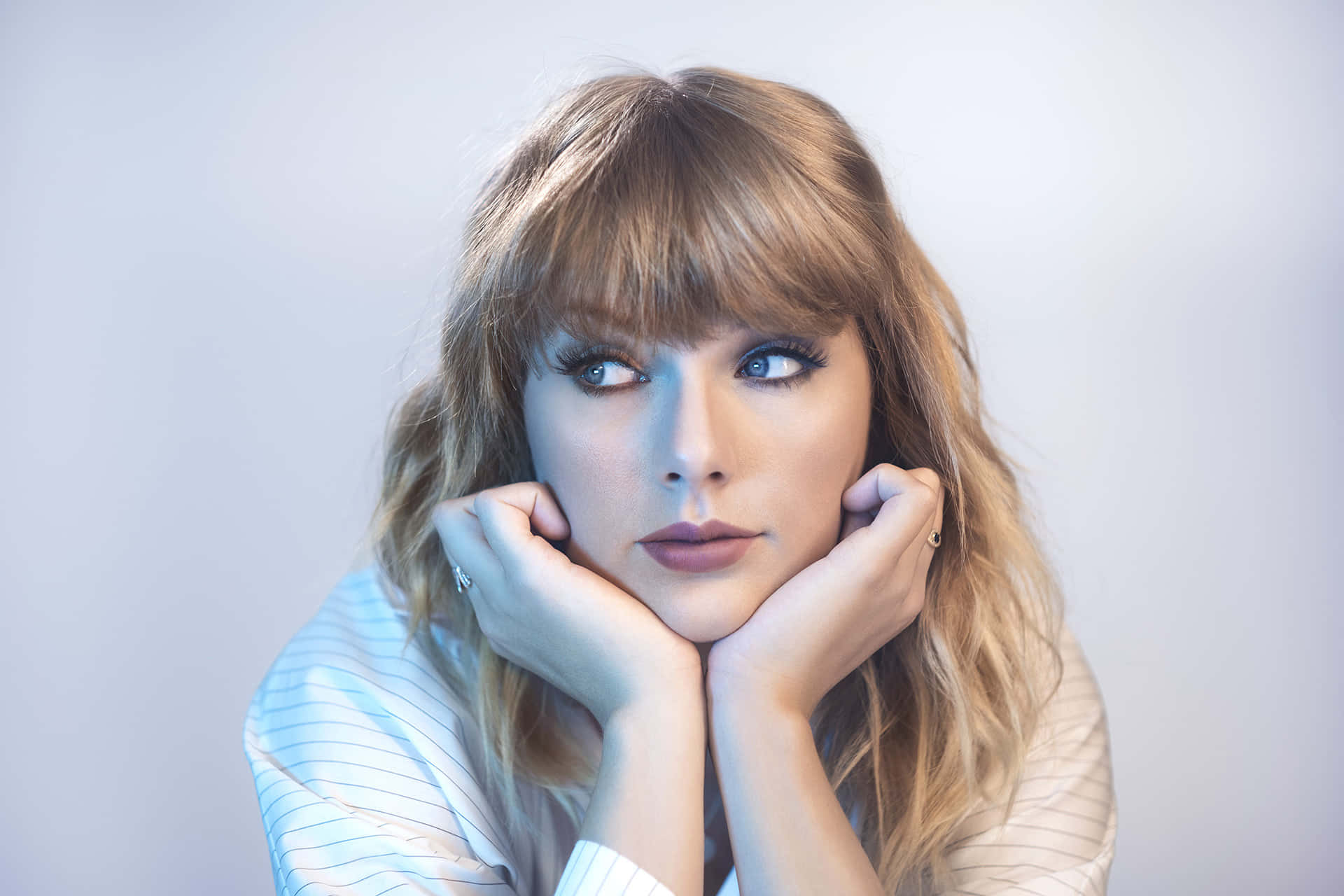 พื้นหลังอัลบั้ม Midnights ของ Taylor Swift วอลเปเปอร์