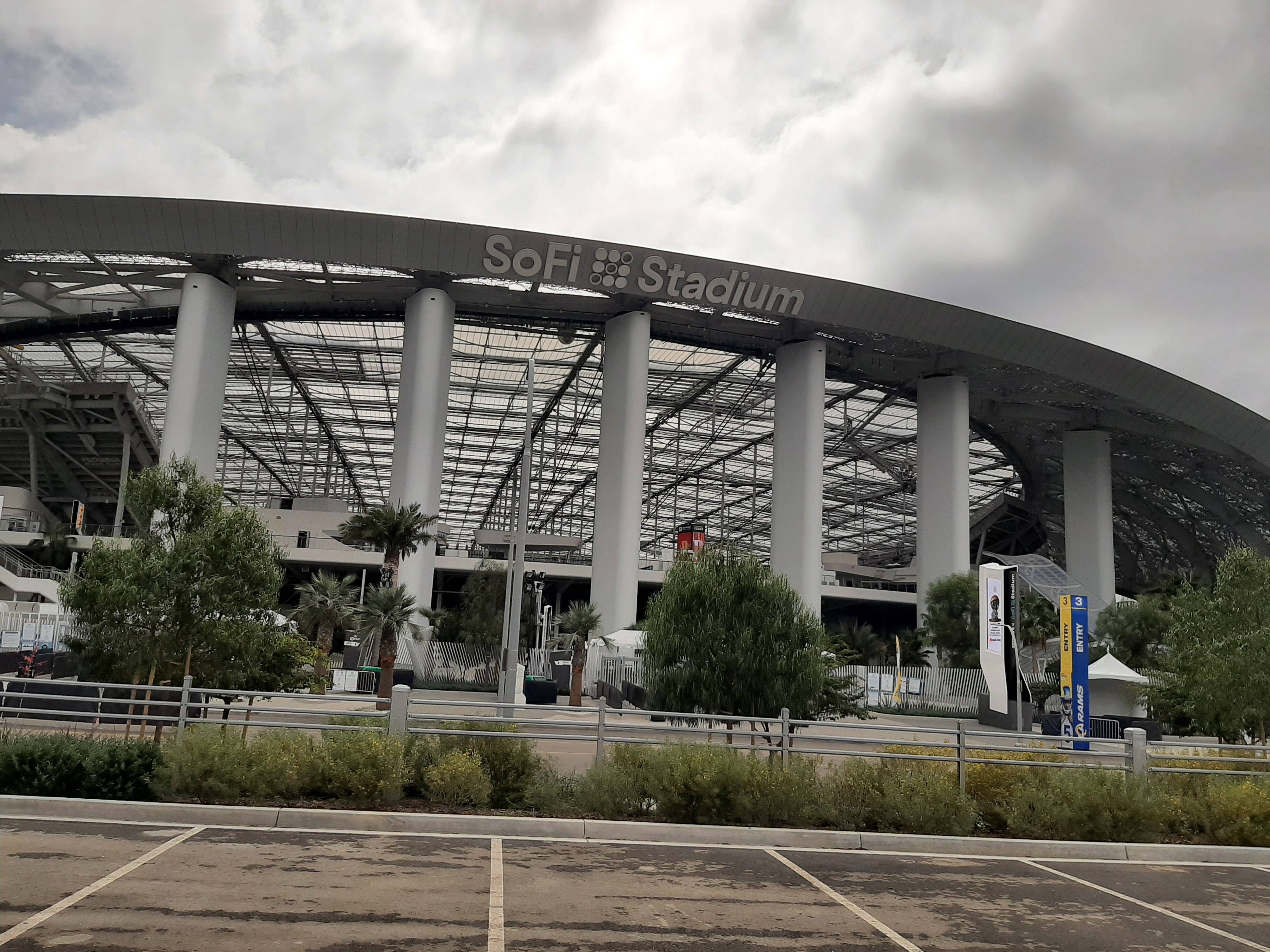 สนามโซไฟ สเตเดียม สถานที่แข่งขัน NFL ฟุตบอล วอลเปเปอร์