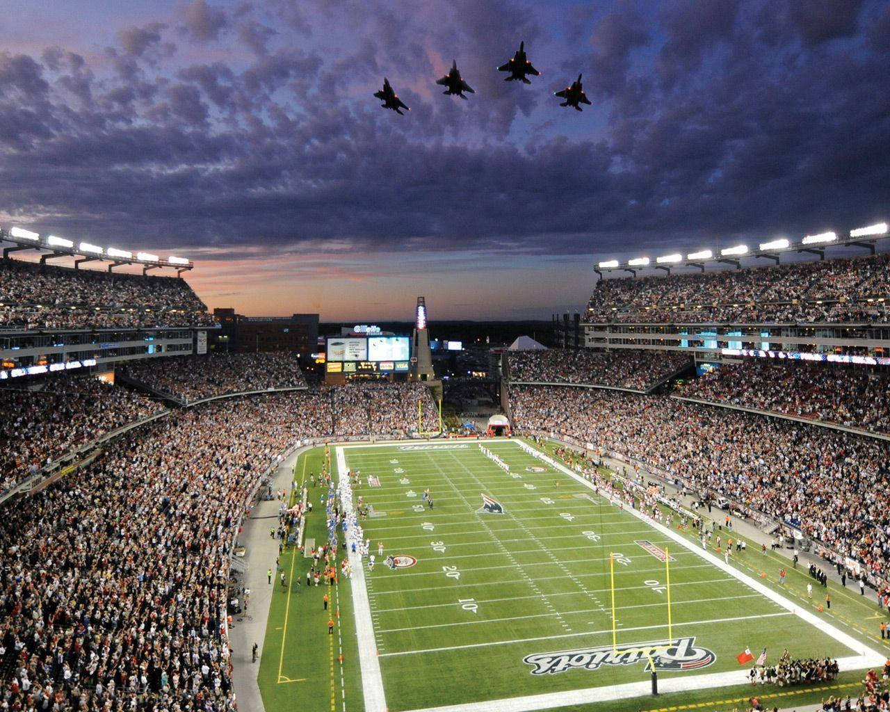 สนามฟุตบอล NFL ที่แน่นไปด้วยผู้ชม วอลเปเปอร์