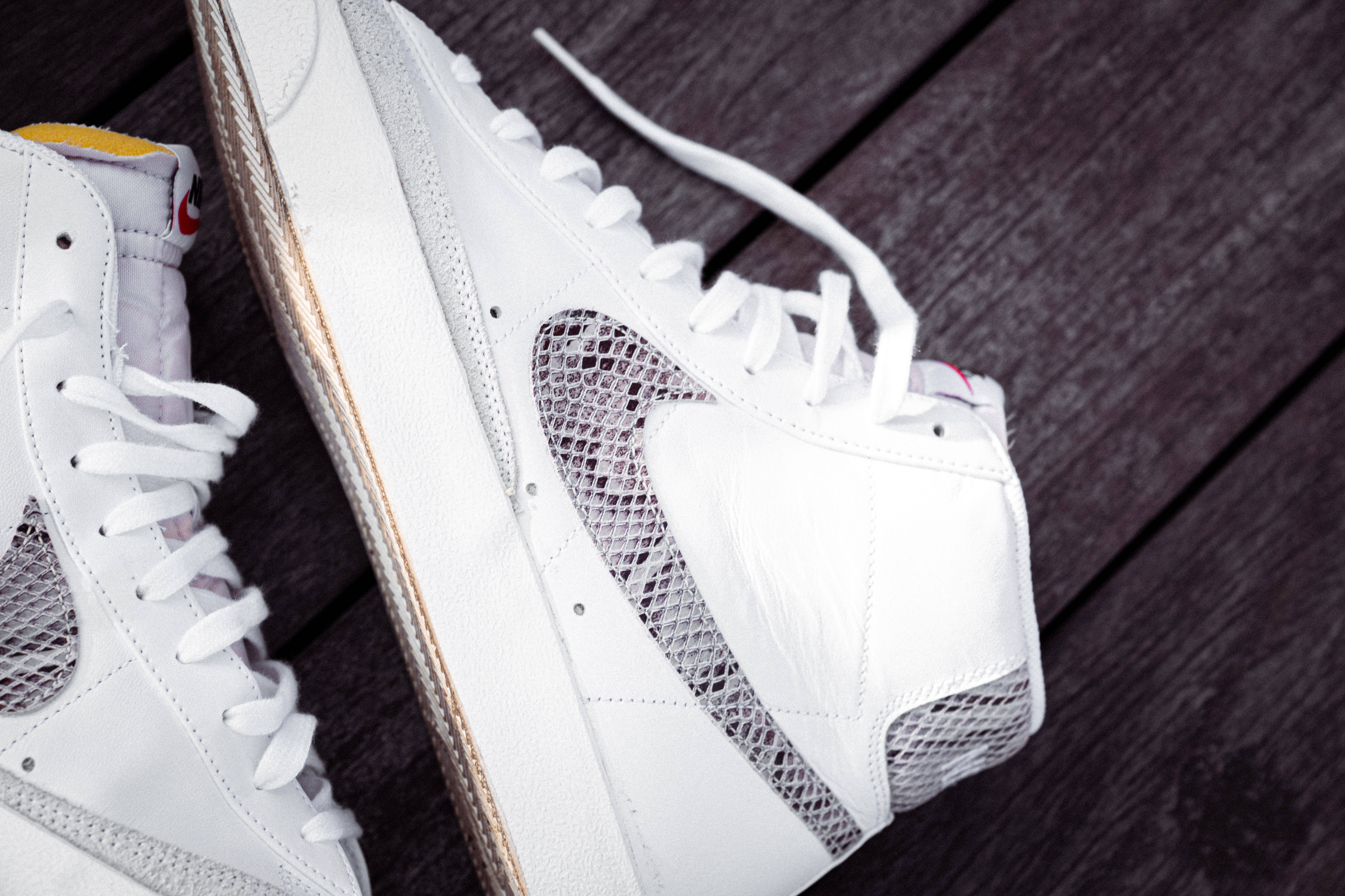 เทรนด์ใหม่ รองเท้าผ้าใบ Nike สุดเท่ วอลเปเปอร์