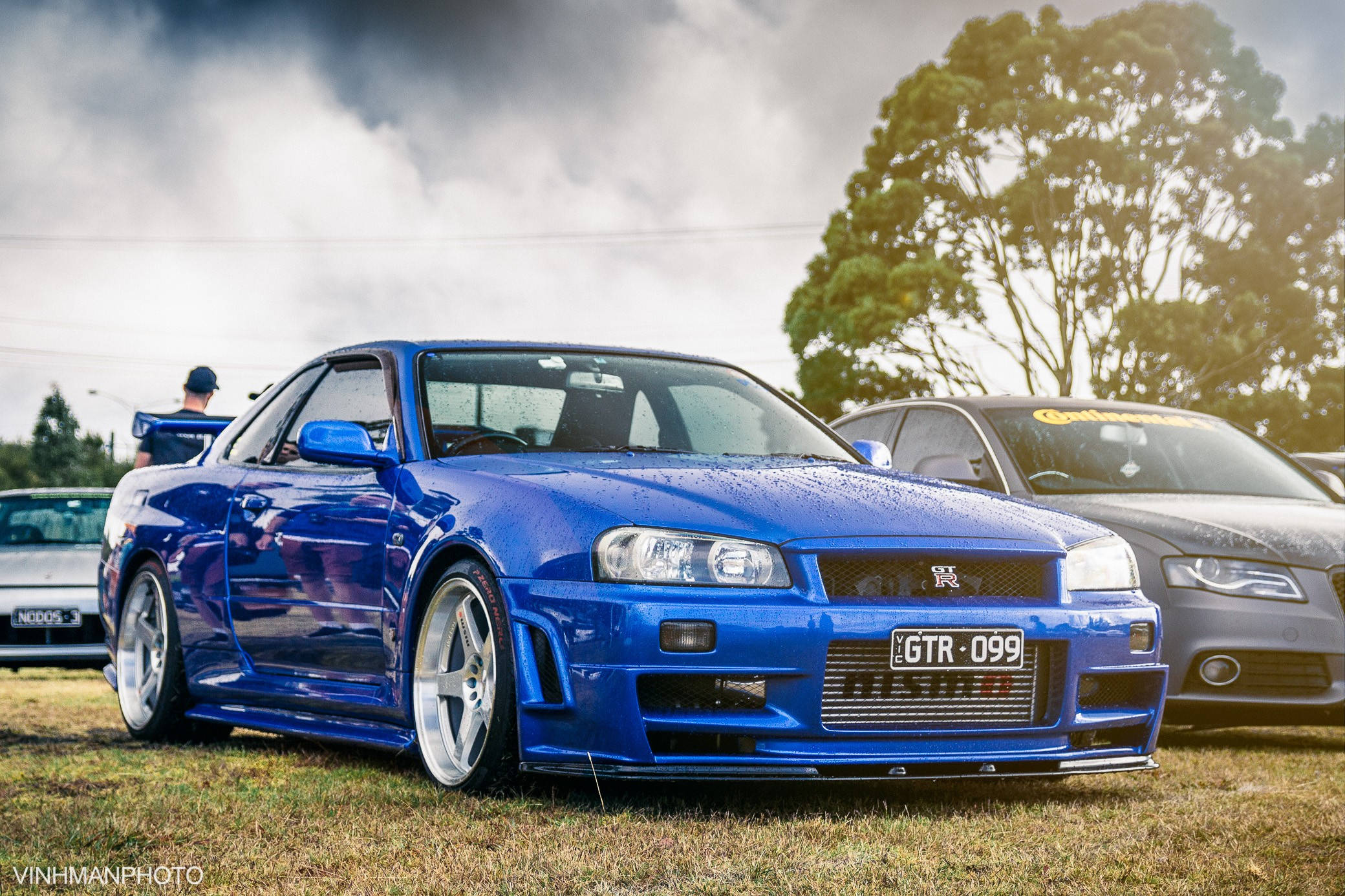 Nissan Skyline GTR R34 สีน้ำเงินเงา วอลเปเปอร์
