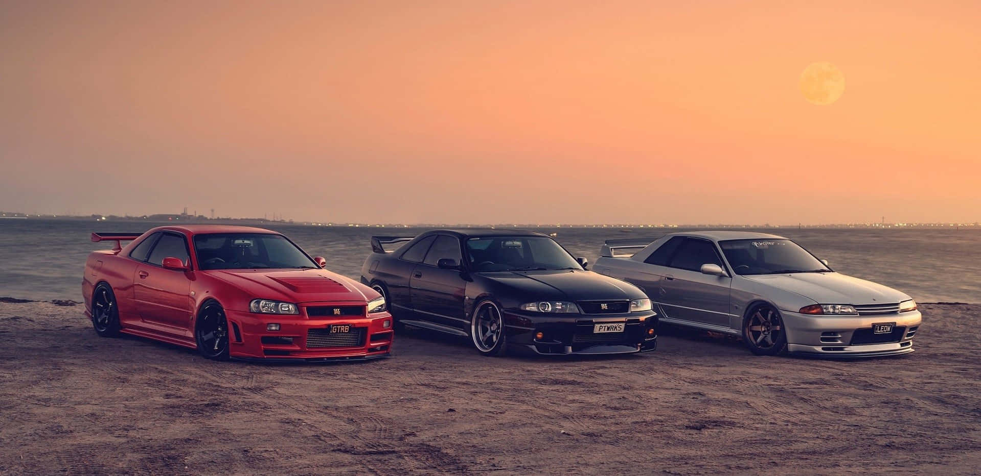 นิสสัน สกายไลน์ R33 GT-R รอคอยโอกาสที่จะเปล่งประกาย วอลเปเปอร์