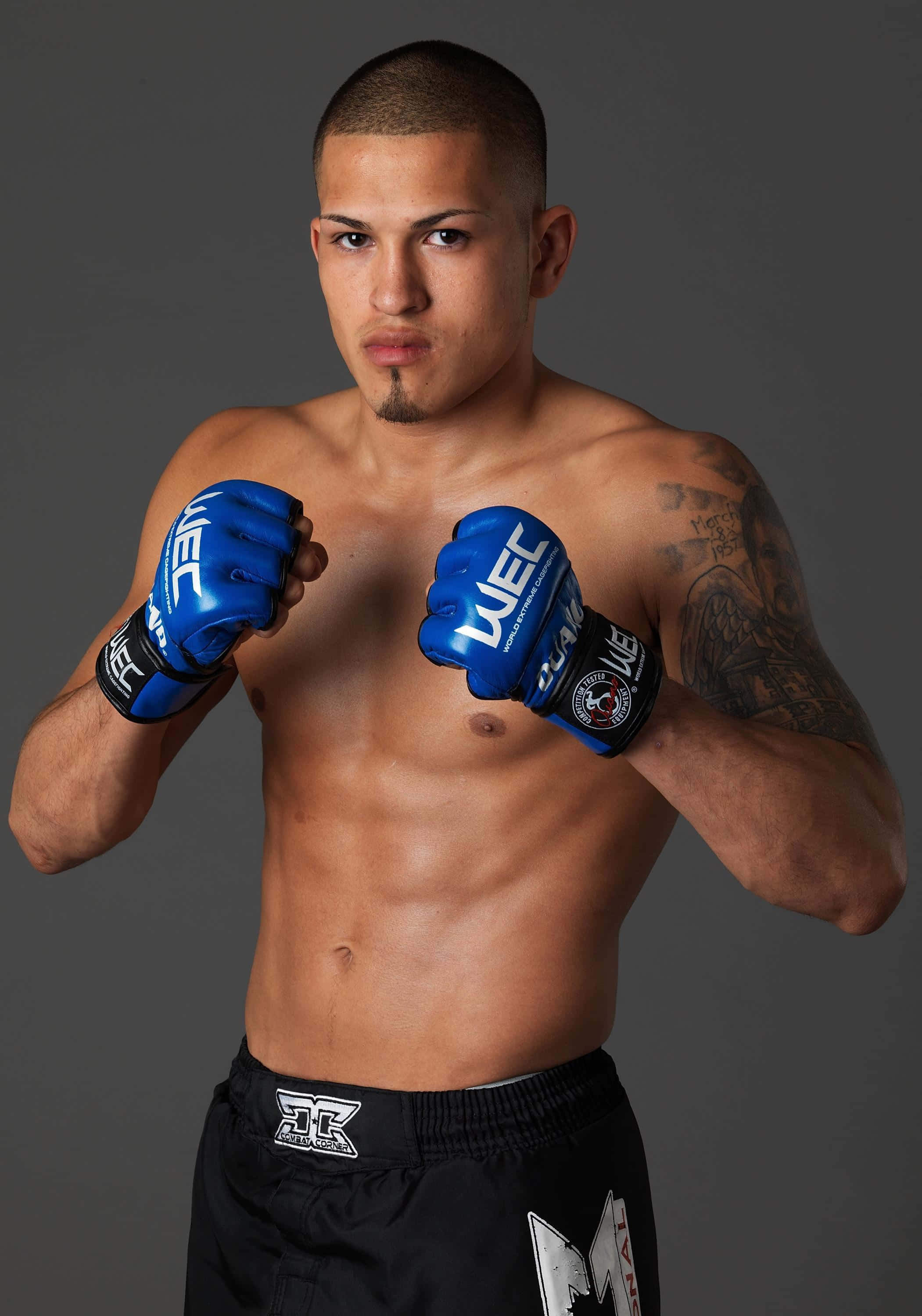 นักสู้ UFC ชาวลาตินโอร้อนแรง Anthony Pettis วอลเปเปอร์