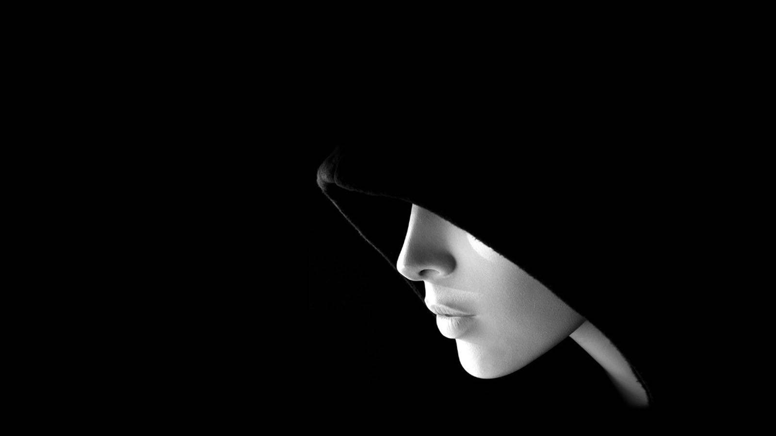 วอลเปเปอร์เดสก์ท็อปขาวดำของสาวสวมฮู้ดที่น่ากลัว — Black วอลเปเปอร์