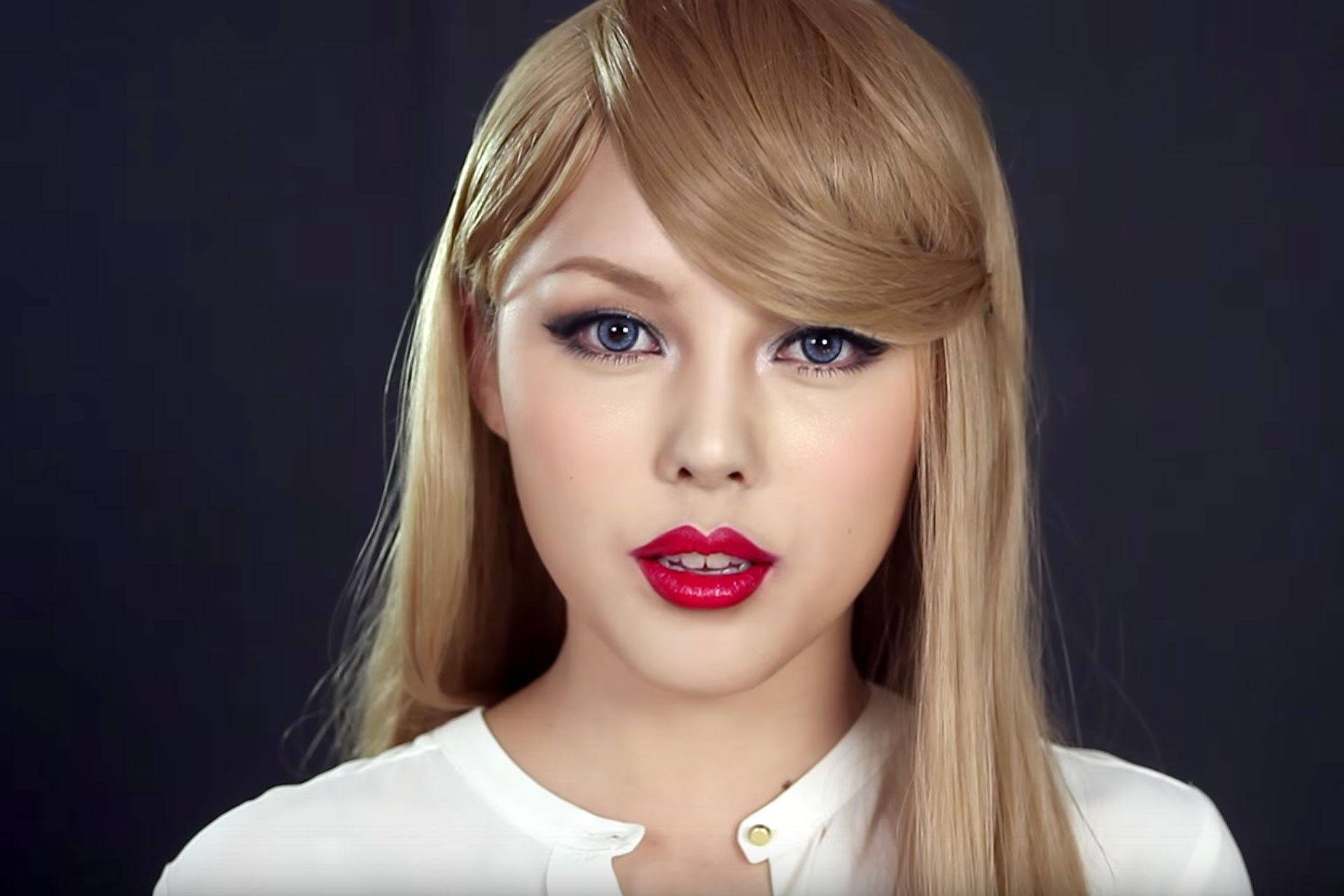 วอลเปเปอร์เทย์เลอร์ สวิฟต์ ผมตรงและริมฝีปากสีแดงที่สมบูรณ์แบบ — Taylor Swift วอลเปเปอร์