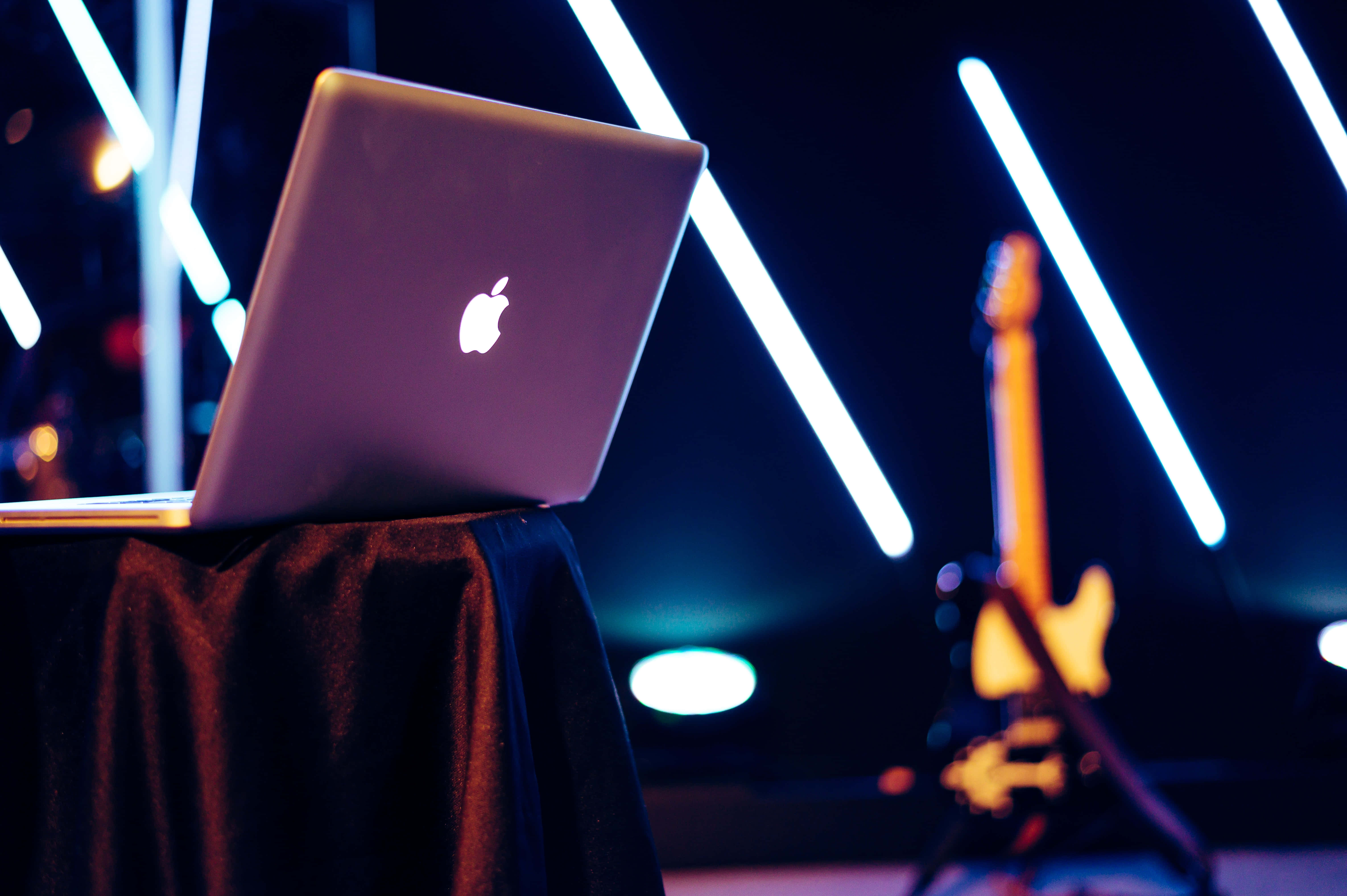 ภาพ Macbook สวยๆ วอลเปเปอร์