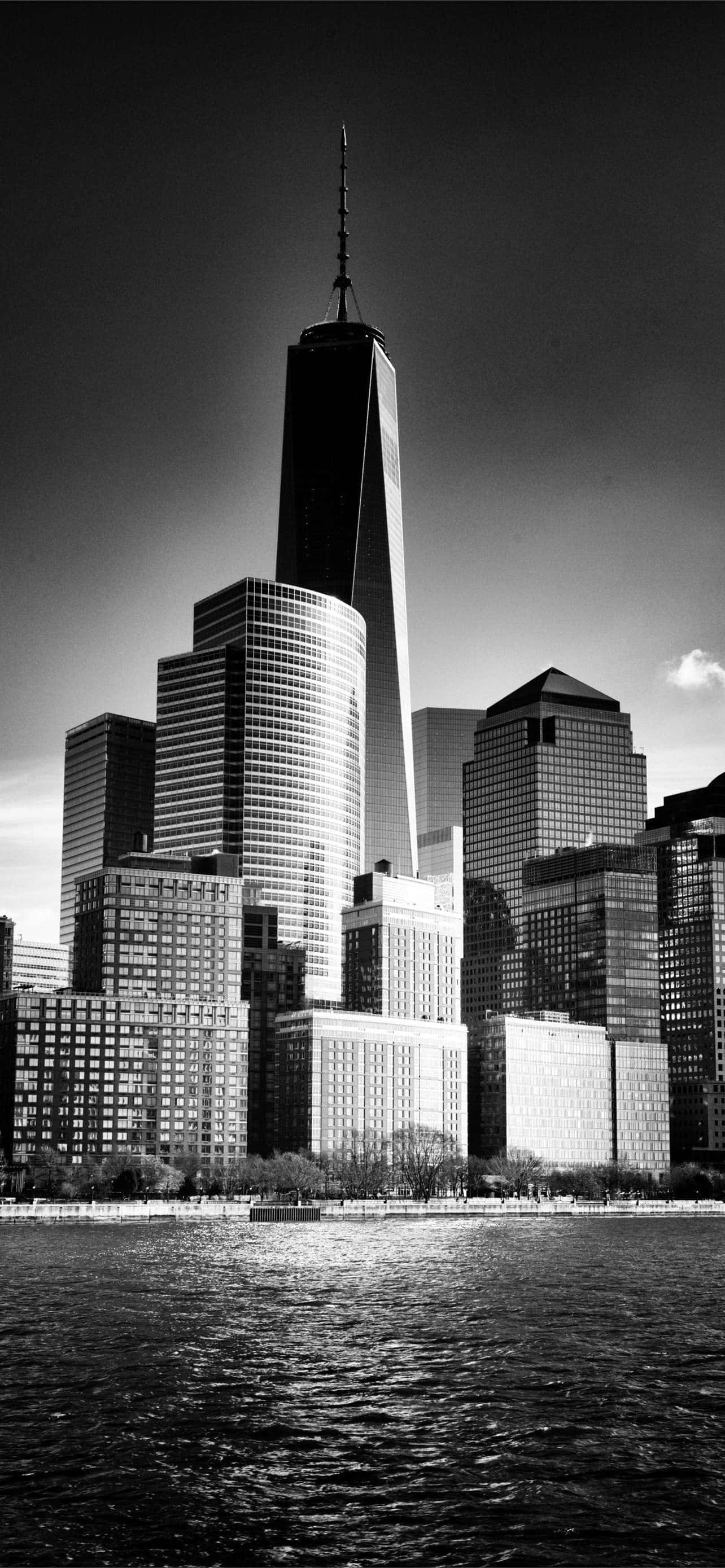 ภาพถ่ายขาวดำของ Freedom Tower วอลเปเปอร์