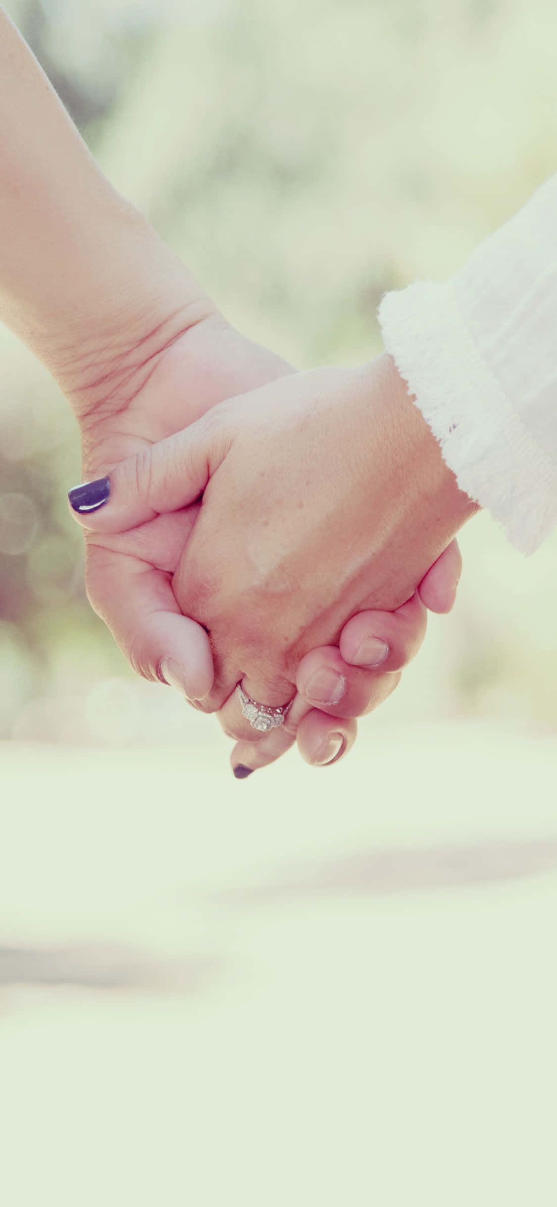 ภาพมือแห่งรักที่ซื่อสัตย์ วอลเปเปอร์