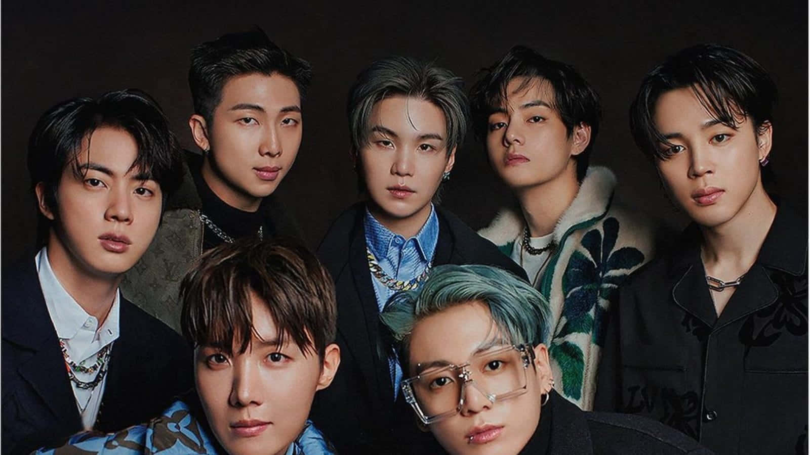 ภาพเซ็ตถ่ายแบบปกนิตยสาร Vogue ฮ่องกง ของ BTS วอลเปเปอร์