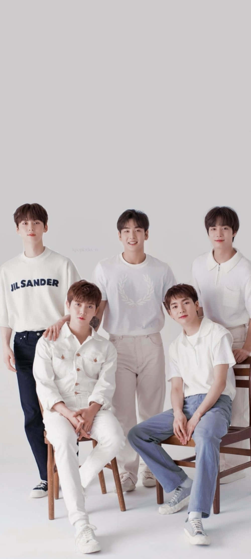 ภาพเซ็ตแนวอาร์ตของบอยกรุ๊ปเกาหลี NU'EST วอลเปเปอร์