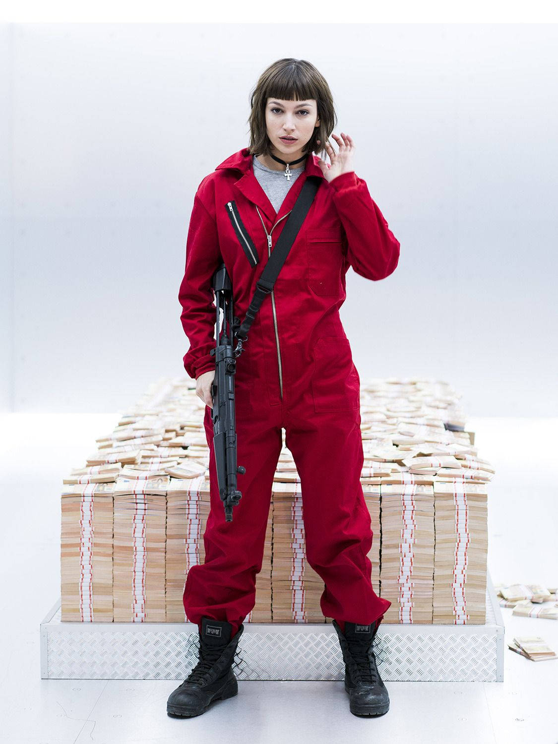 ภาพเต็มตัวของโตเกียวจากซีรีส์ Money Heist วอลเปเปอร์