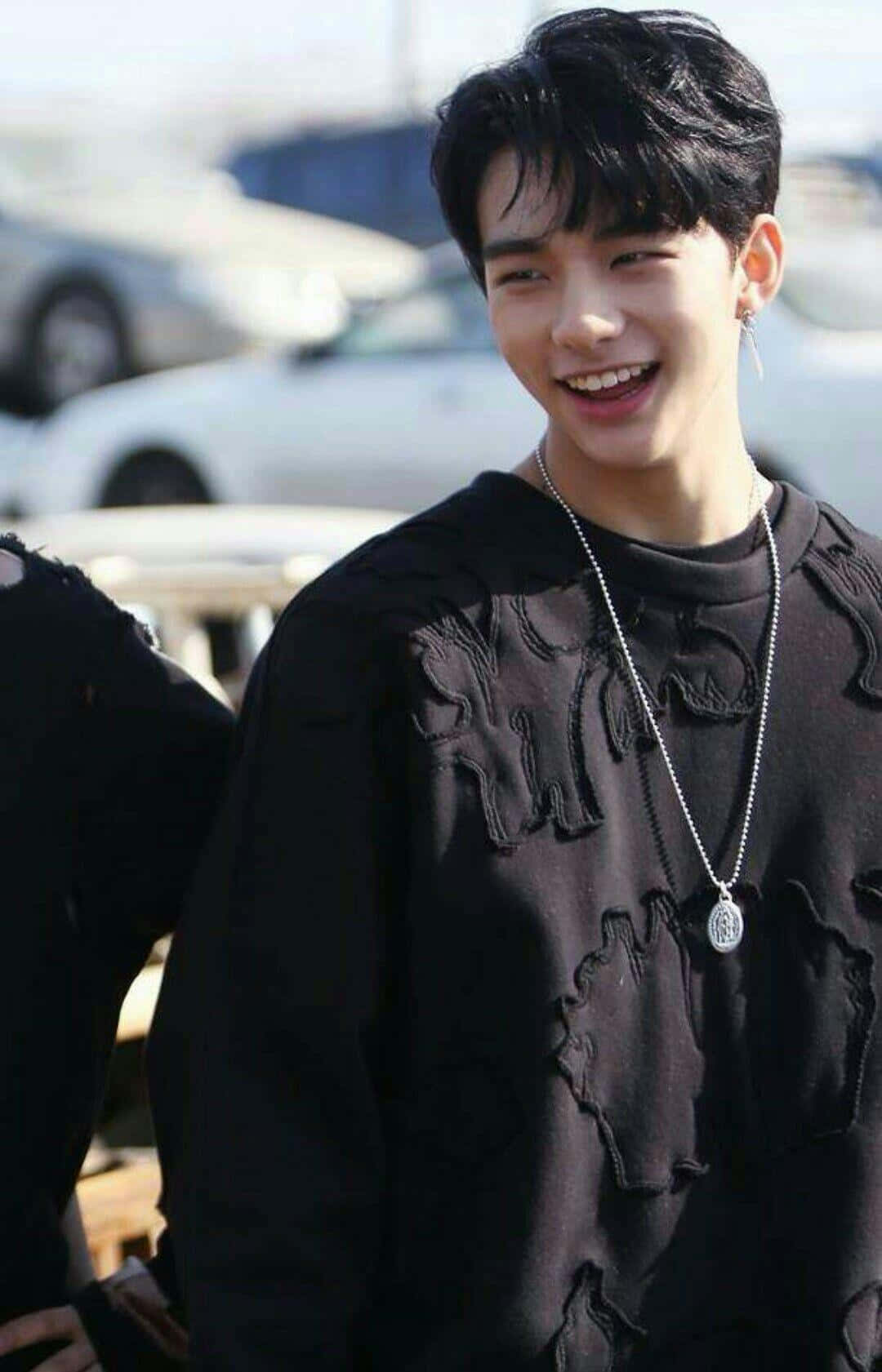 ภาพแคนดิดของฮยอนจิน นักร้องเกาหลีใต้ วอลเปเปอร์