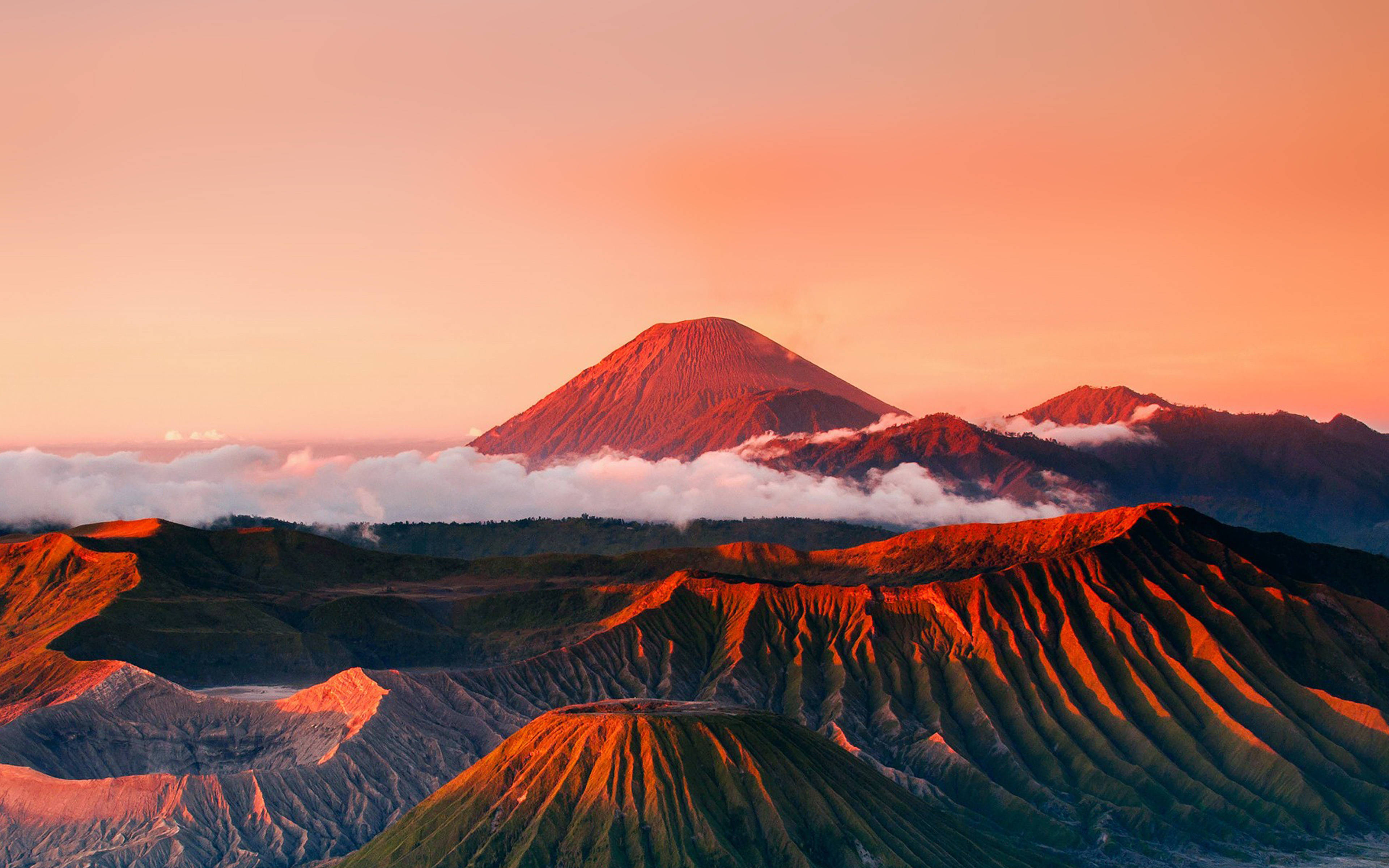 ภูเขาสีแดงงดงาม วอลเปเปอร์