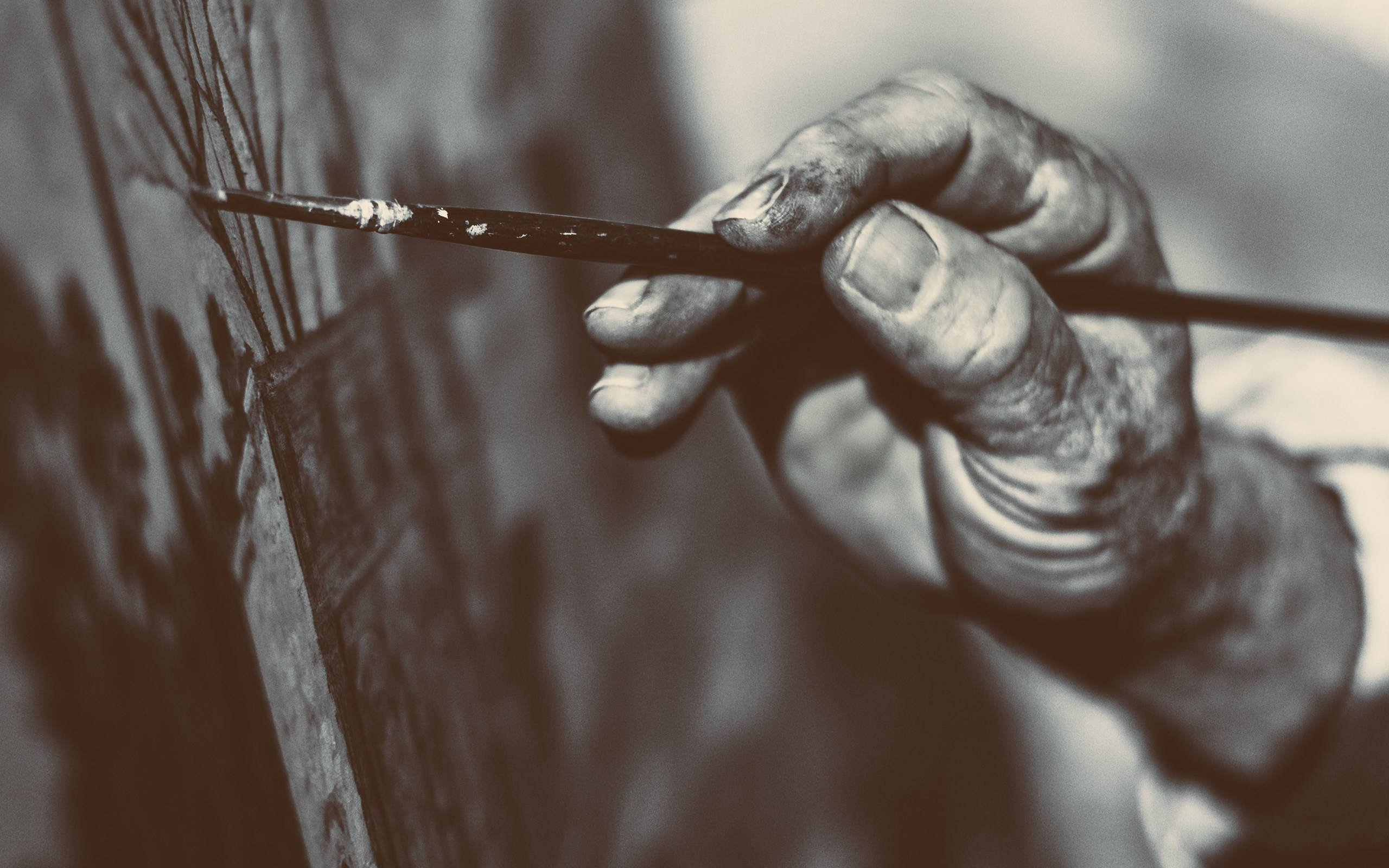 มือกำลังวาดภาพเจ๋งๆ วอลเปเปอร์